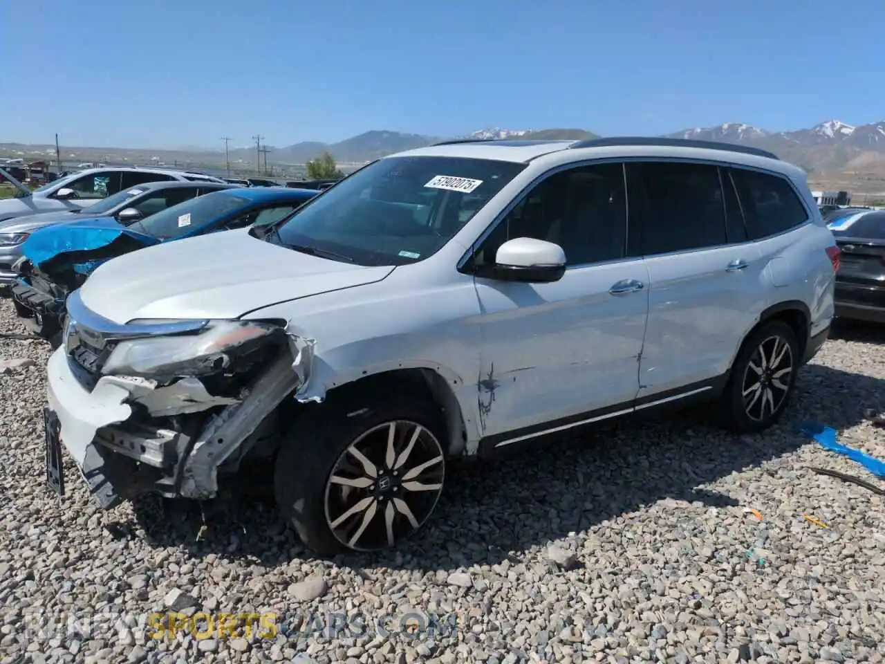 1 Photograph of a damaged car 5FNYF6H91LB001378 HONDA PILOT 2020