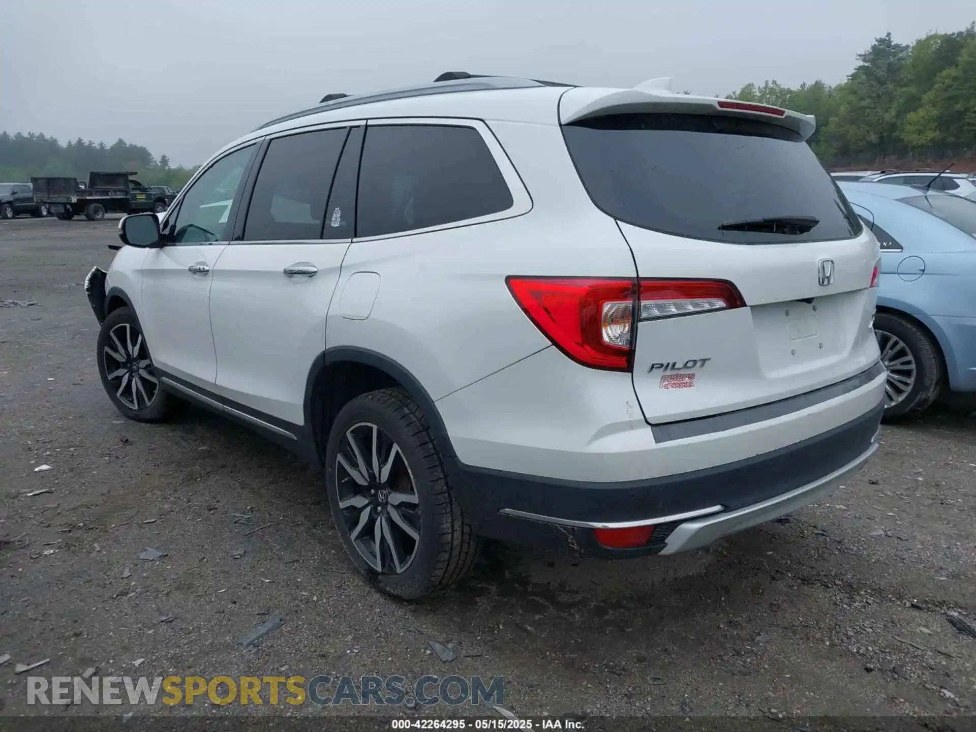 3 Photograph of a damaged car 5FNYF6H91LB006144 HONDA PILOT 2020