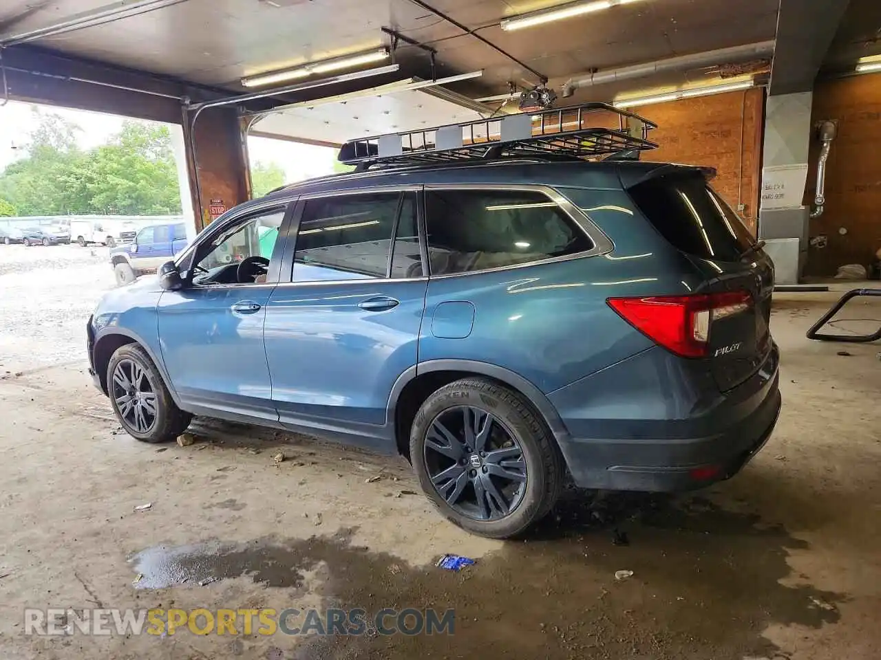 2 Photograph of a damaged car 5FNYF5H20MB001466 HONDA PILOT 2021