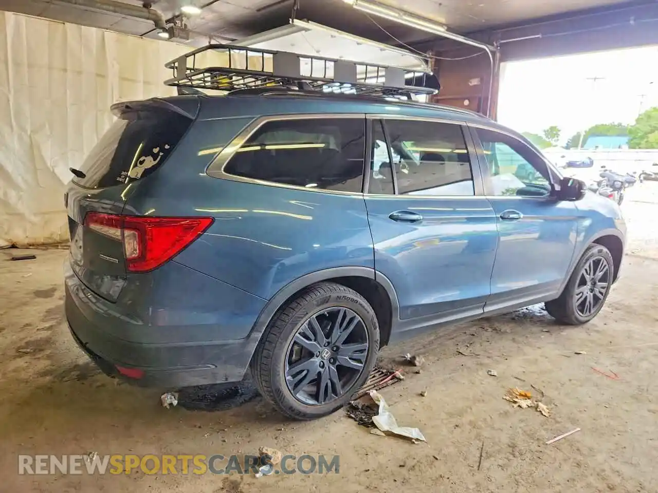 3 Photograph of a damaged car 5FNYF5H20MB001466 HONDA PILOT 2021