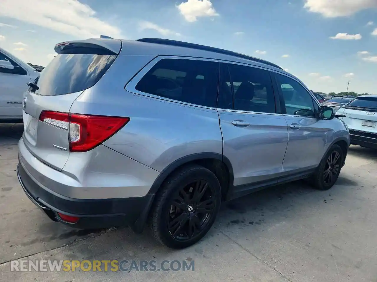 3 Photograph of a damaged car 5FNYF5H20MB006408 HONDA PILOT 2021