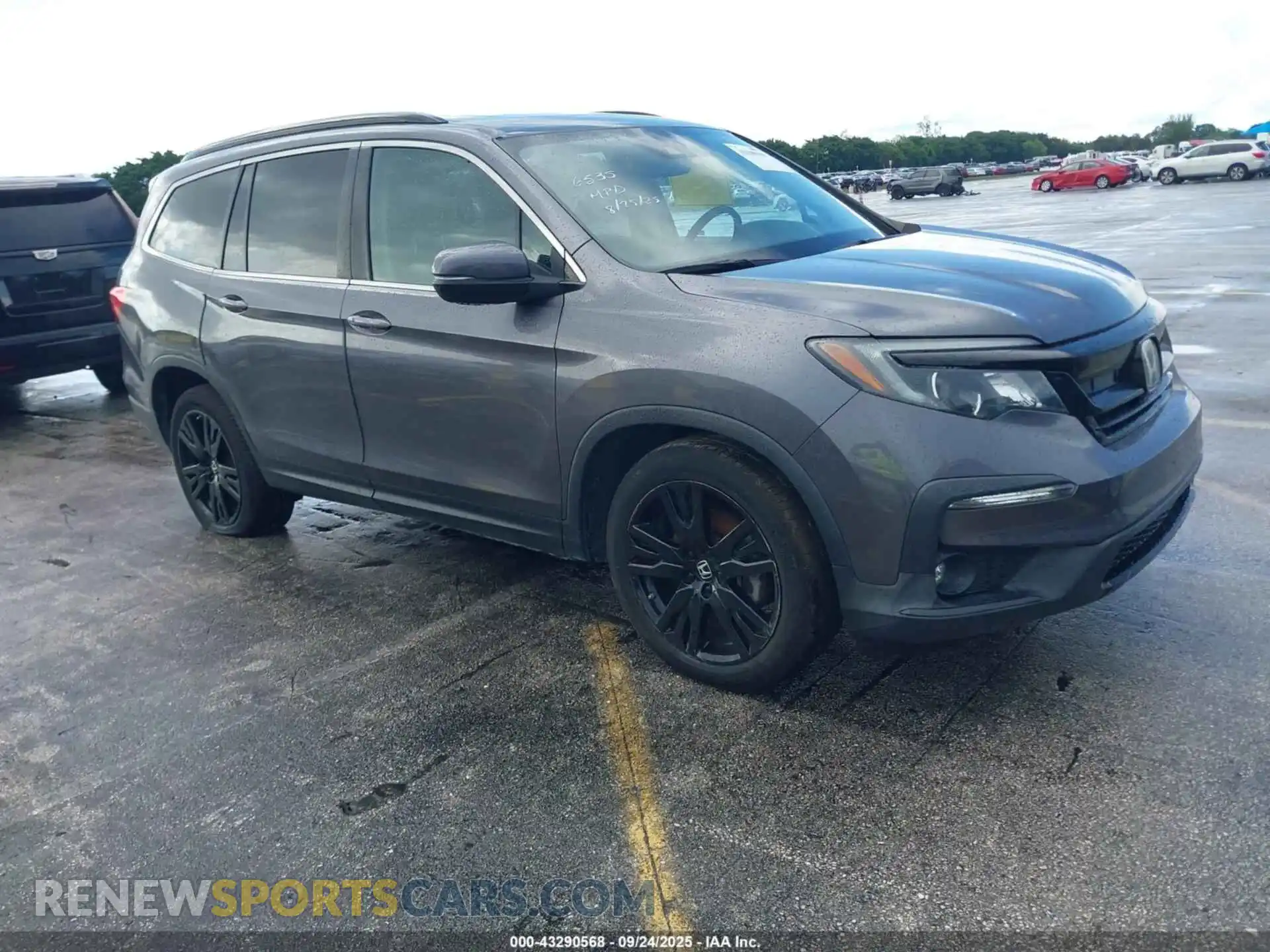 1 Photograph of a damaged car 5FNYF5H23MB036535 HONDA PILOT 2021