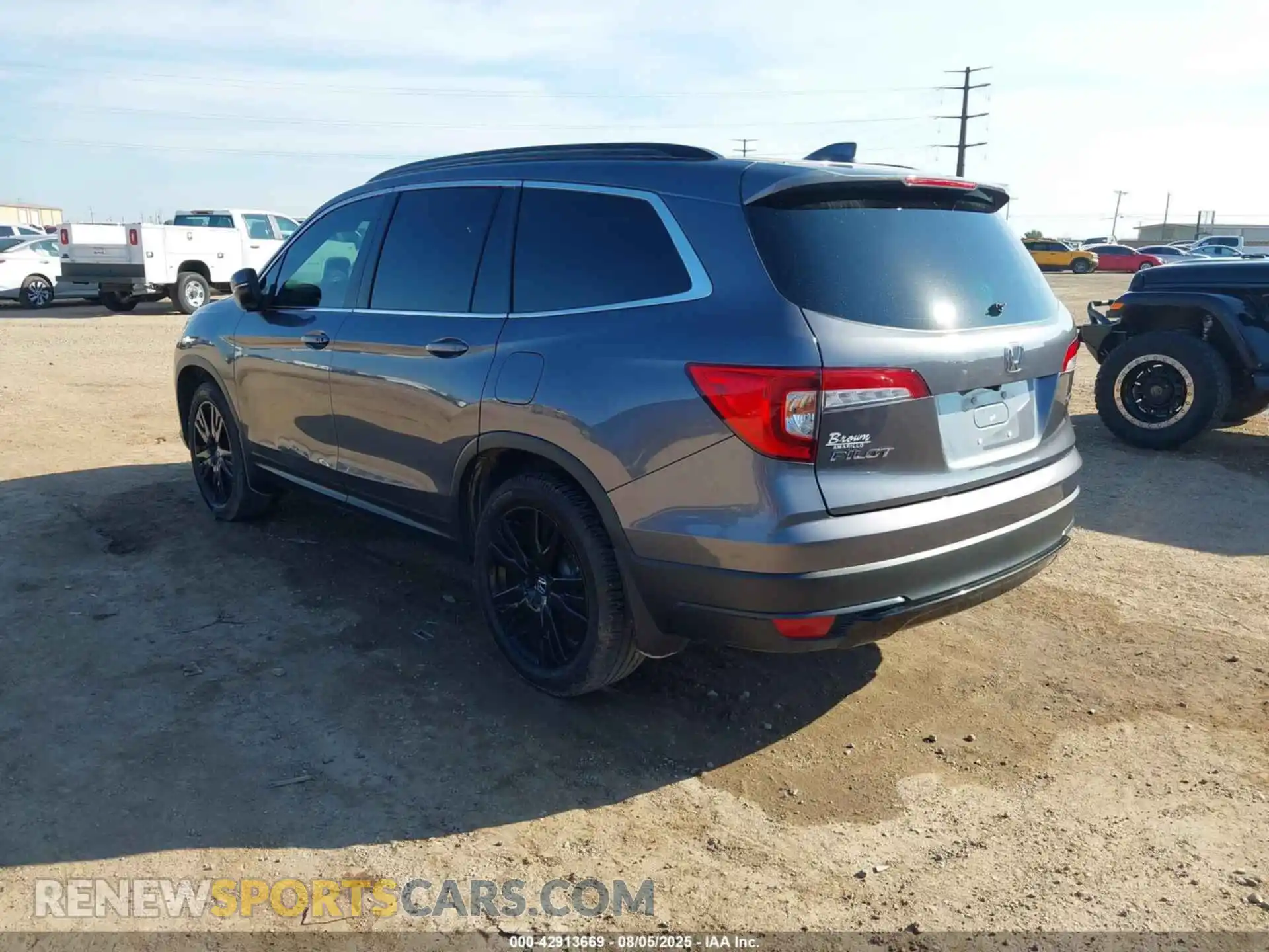 3 Photograph of a damaged car 5FNYF5H23MB038446 HONDA PILOT 2021