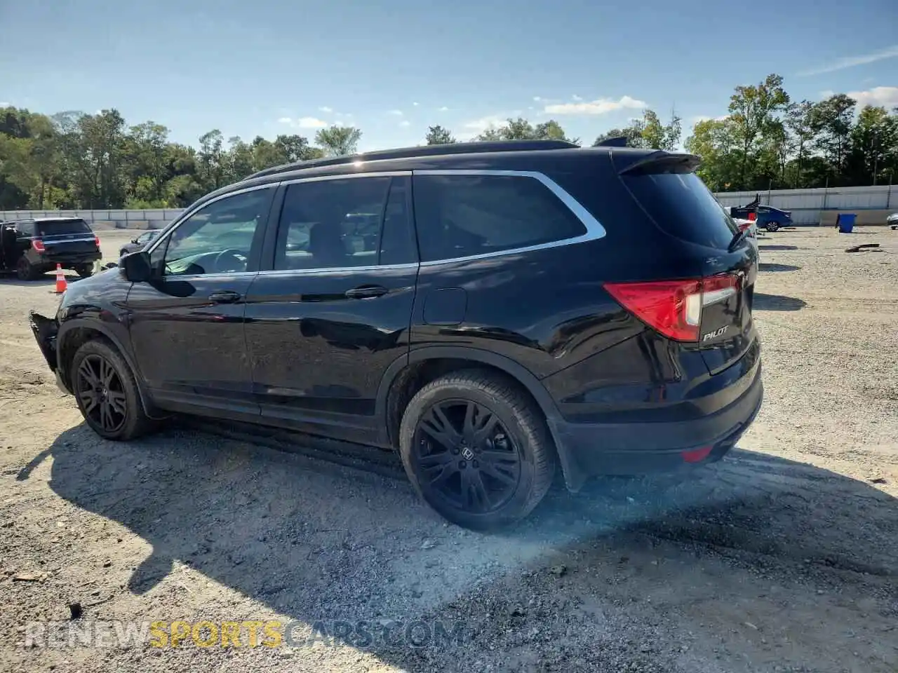 2 Photograph of a damaged car 5FNYF5H24MB005276 HONDA PILOT 2021