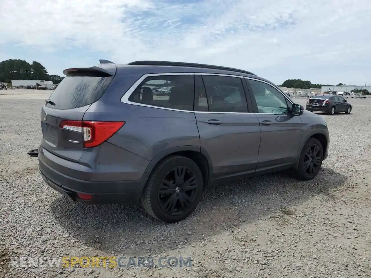 3 Photograph of a damaged car 5FNYF5H24MB009747 HONDA PILOT 2021