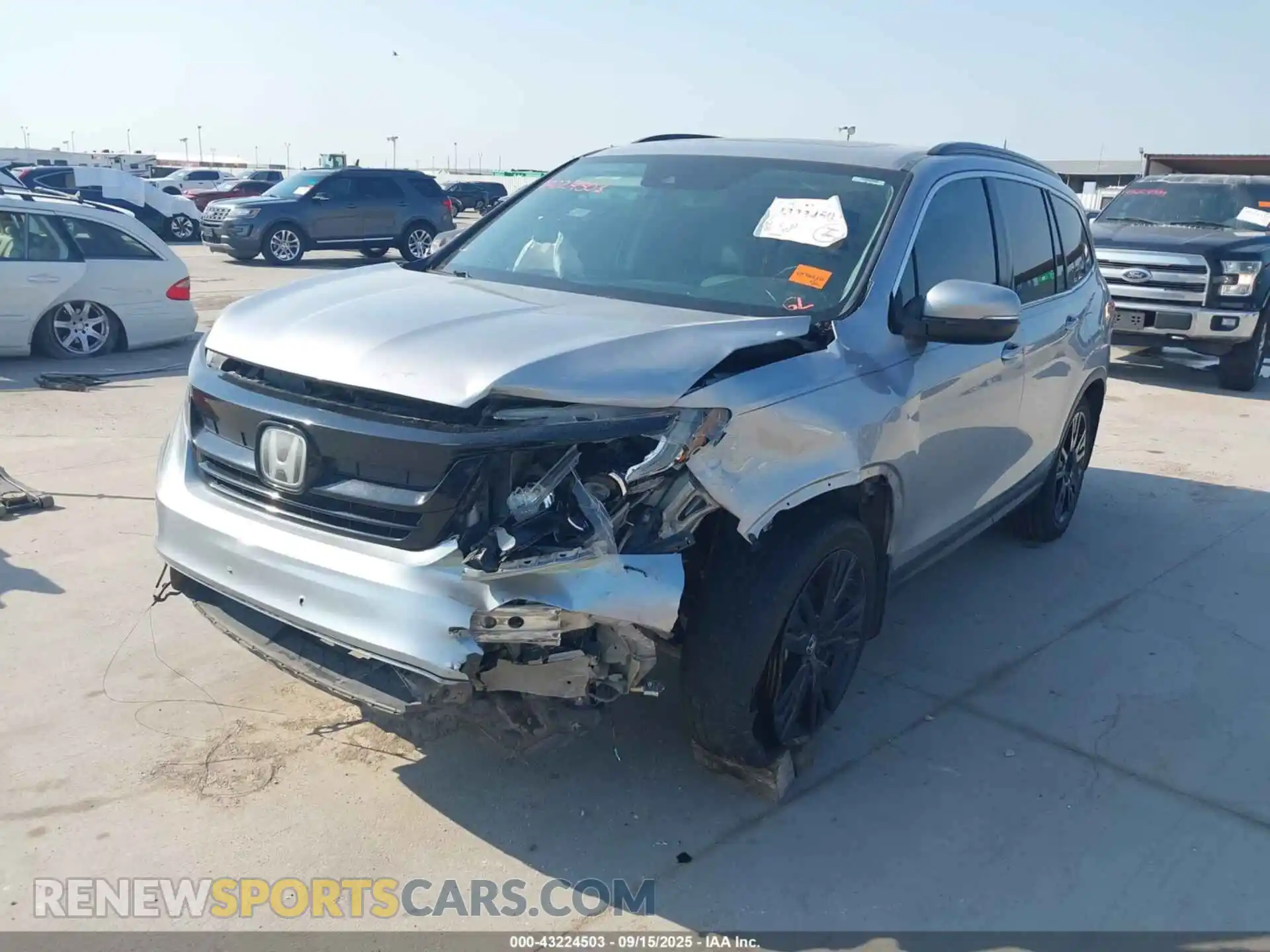 2 Photograph of a damaged car 5FNYF5H24MB018660 HONDA PILOT 2021