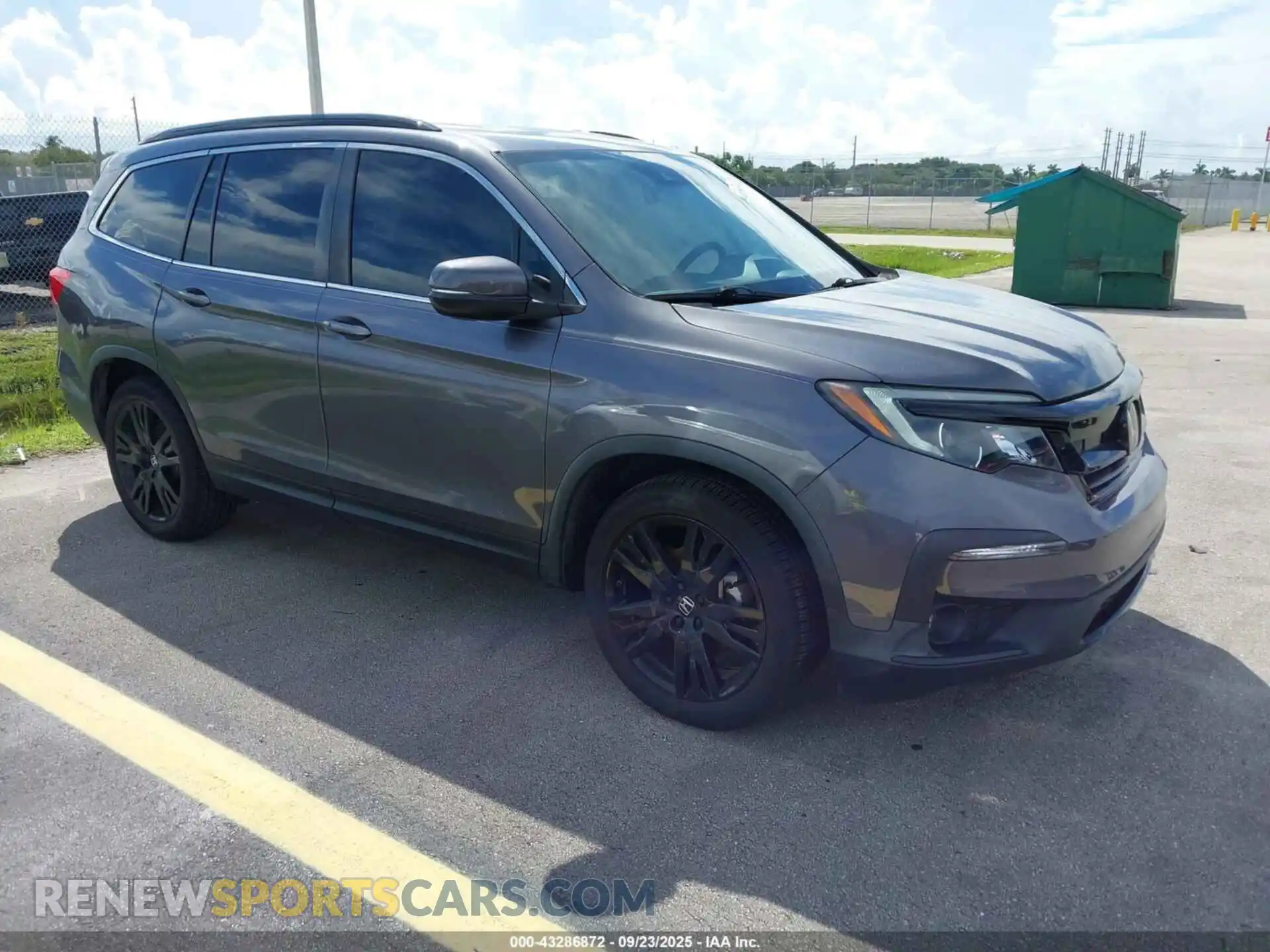 1 Photograph of a damaged car 5FNYF5H24MB027987 HONDA PILOT 2021