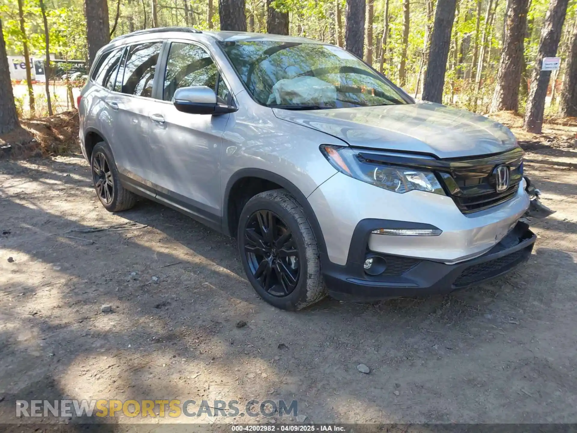 1 Photograph of a damaged car 5FNYF5H25MB028677 HONDA PILOT 2021