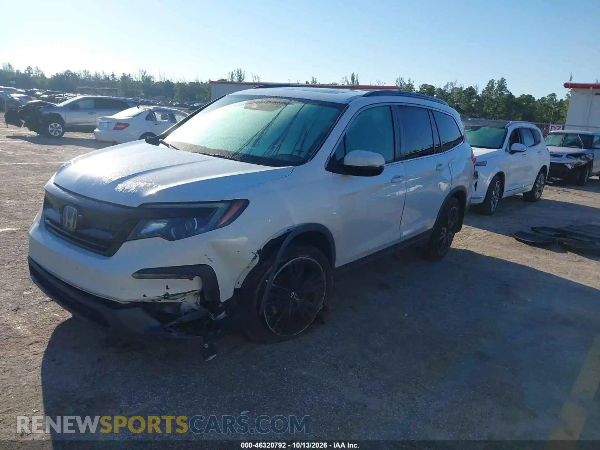 2 fotografías del automóvil dañado 5FNYF5H25MB036777 HONDA PILOT 2021