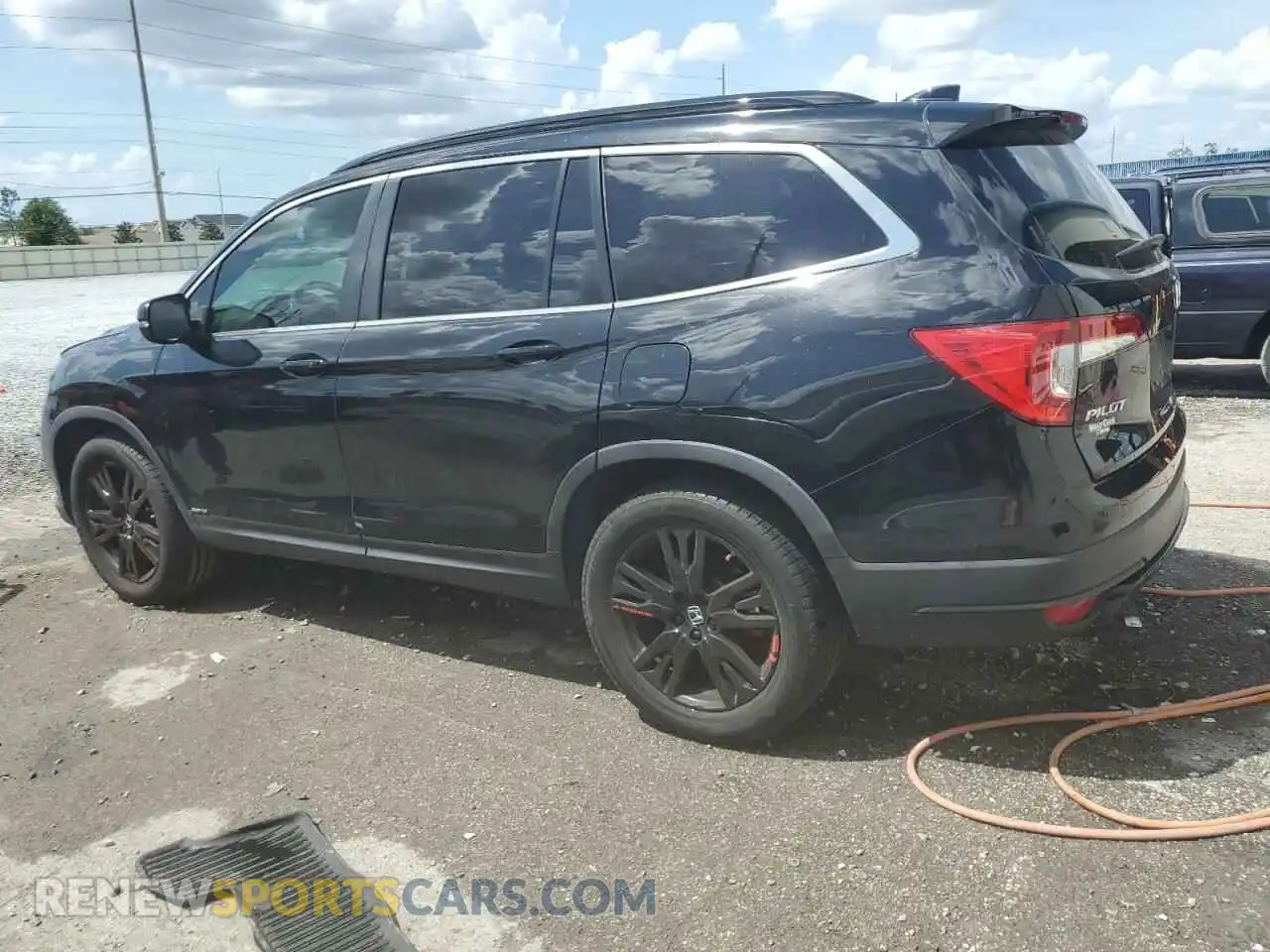 2 Photograph of a damaged car 5FNYF5H26MB047268 HONDA PILOT 2021