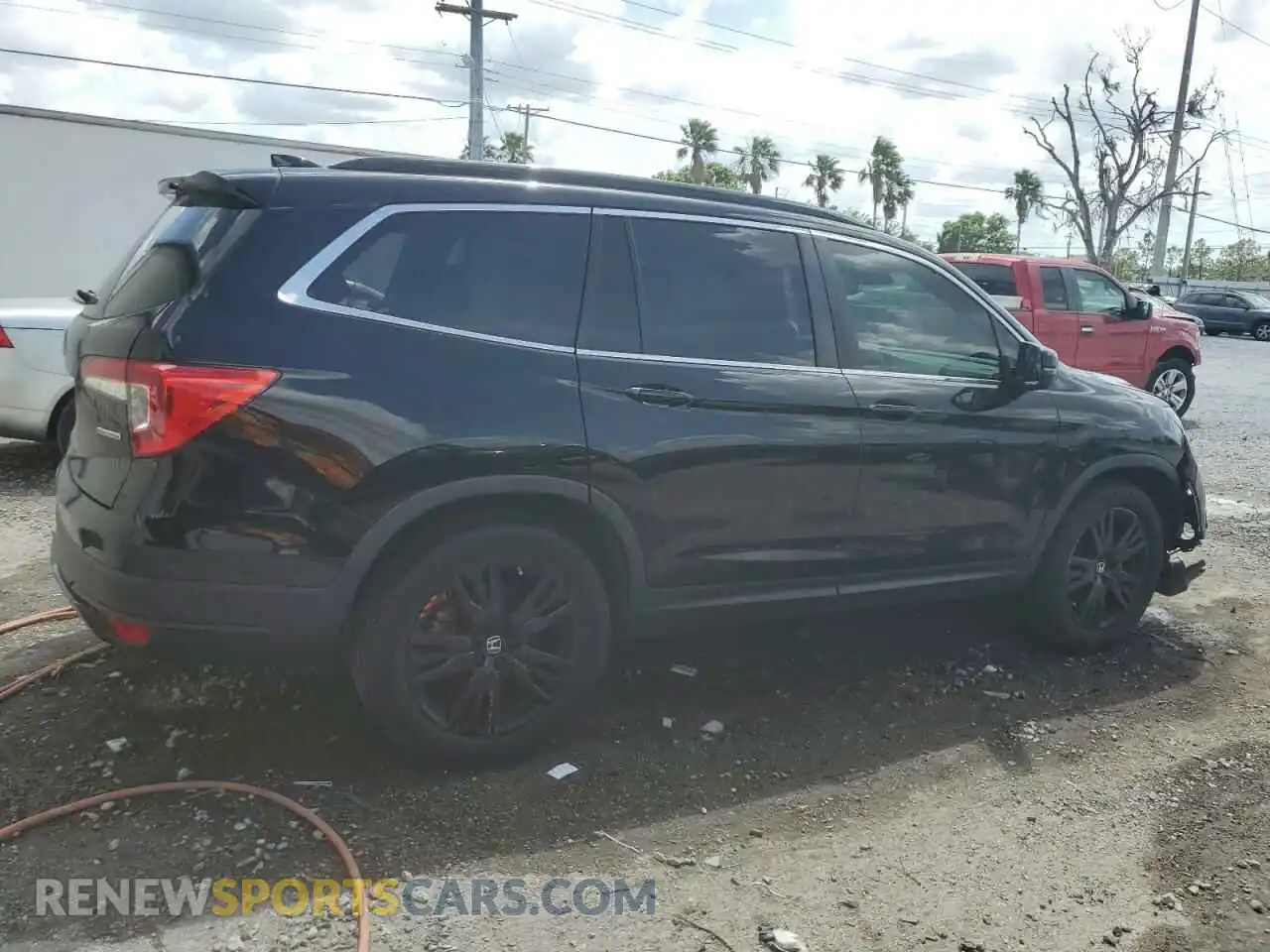 3 Photograph of a damaged car 5FNYF5H26MB047268 HONDA PILOT 2021