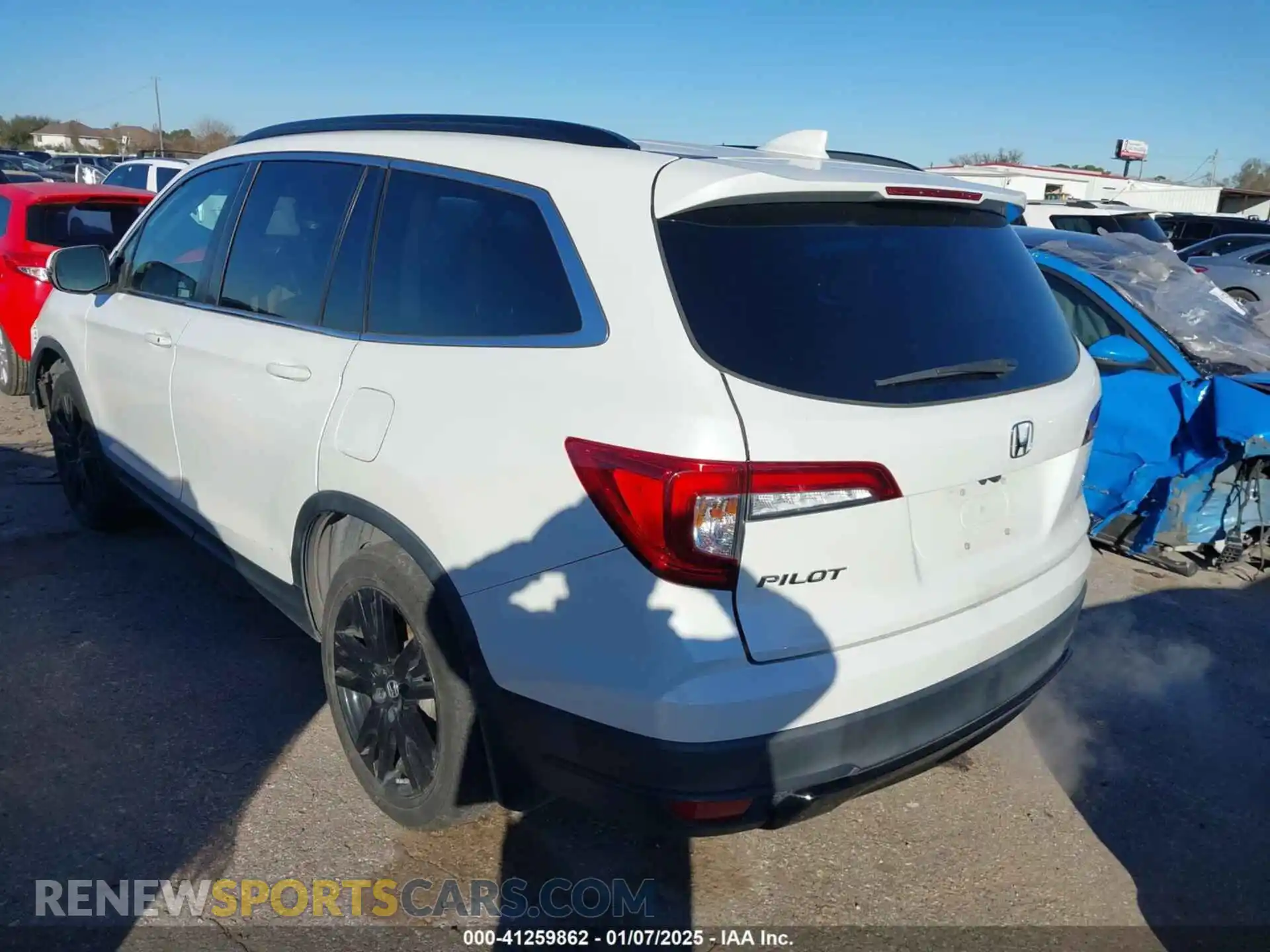 3 Photograph of a damaged car 5FNYF5H27MB011122 HONDA PILOT 2021