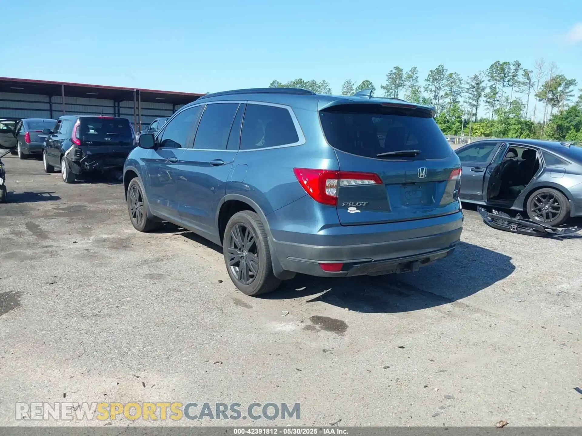 3 Photograph of a damaged car 5FNYF5H27MB012769 HONDA PILOT 2021