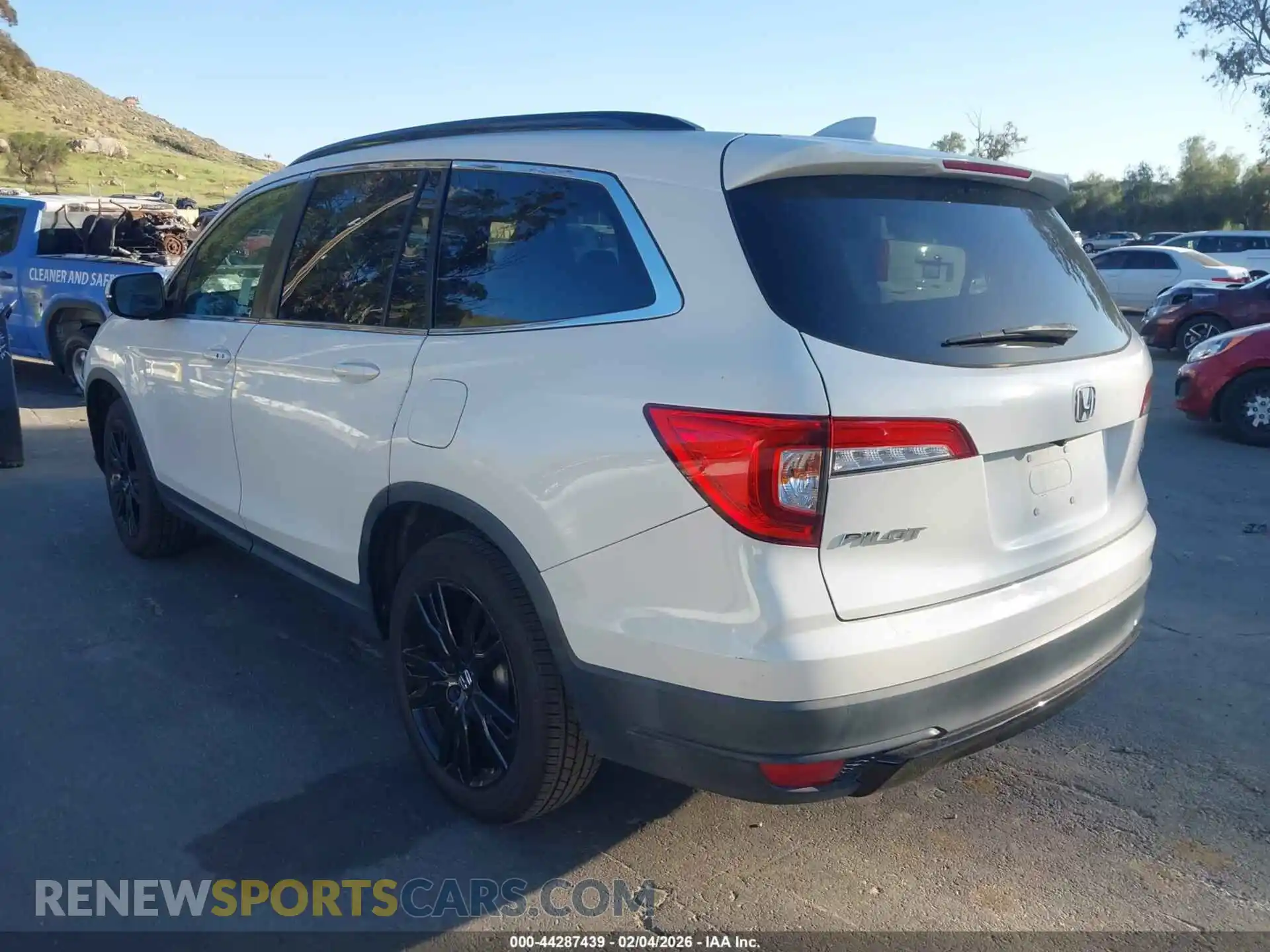 3 Photograph of a damaged car 5FNYF5H29MB023854 HONDA PILOT 2021