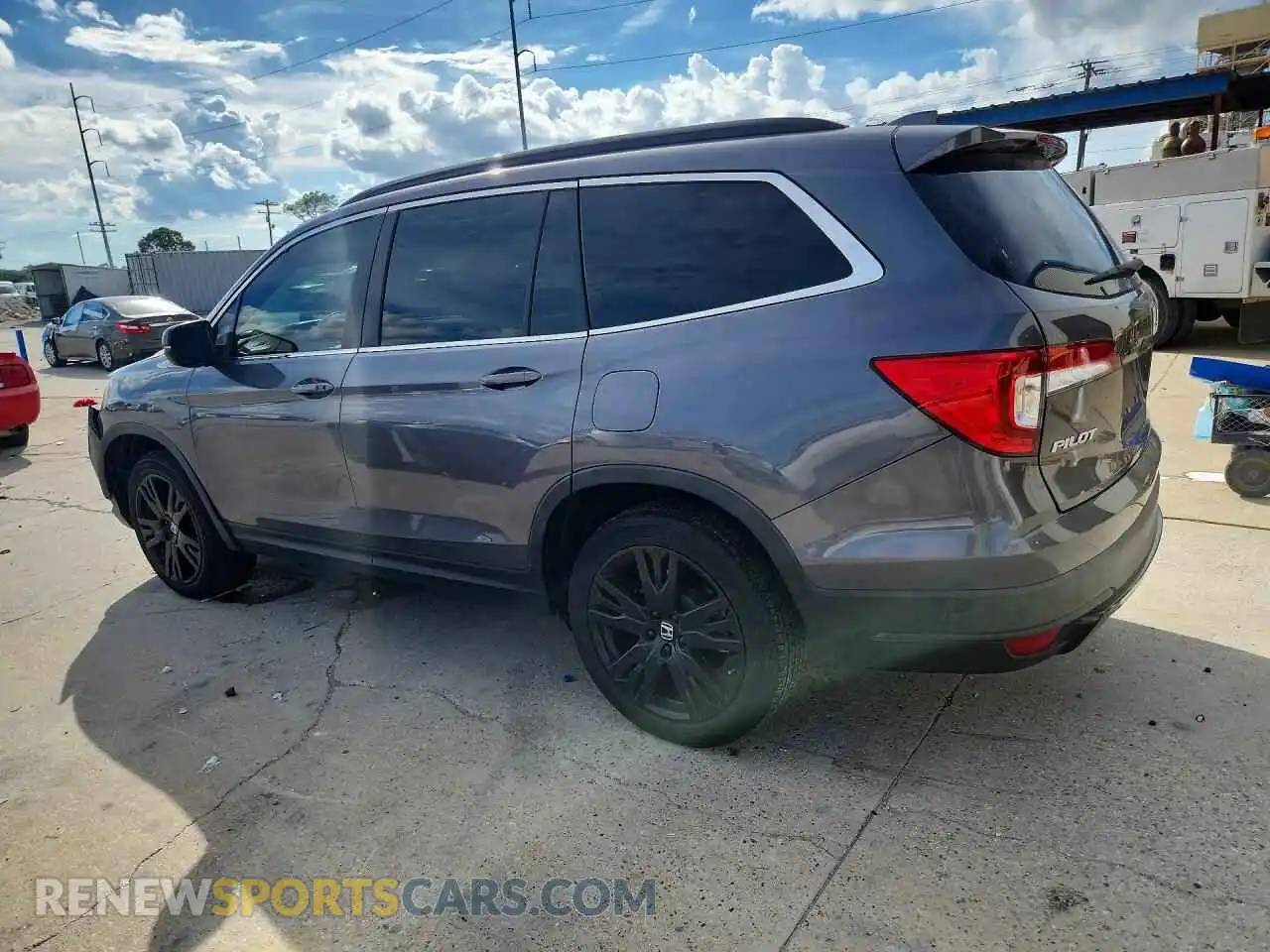 2 fotografías del automóvil dañado 5FNYF5H29MB042324 HONDA PILOT 2021