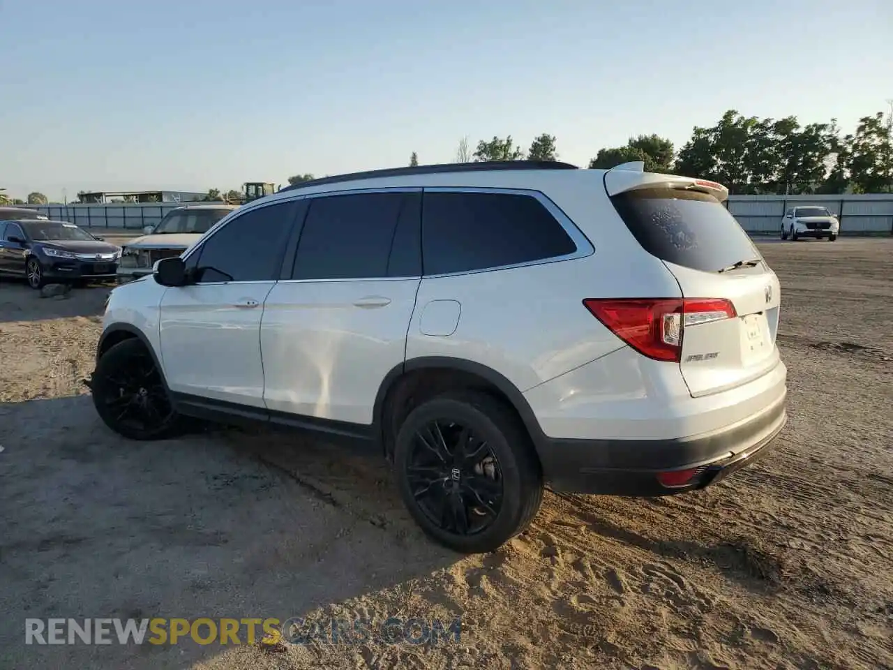 2 Photograph of a damaged car 5FNYF5H29MB044977 HONDA PILOT 2021
