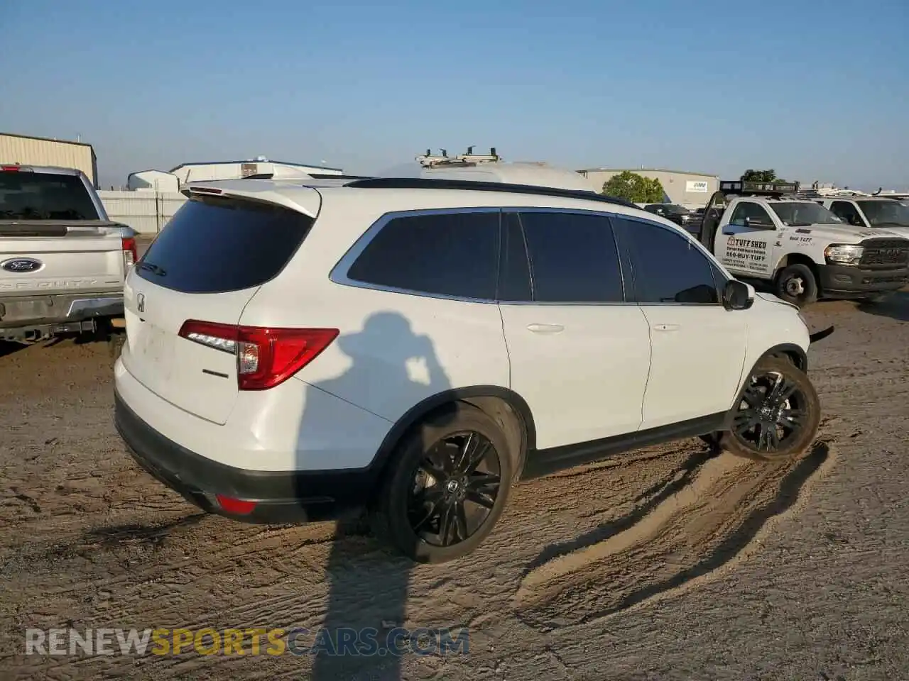 3 Photograph of a damaged car 5FNYF5H29MB044977 HONDA PILOT 2021