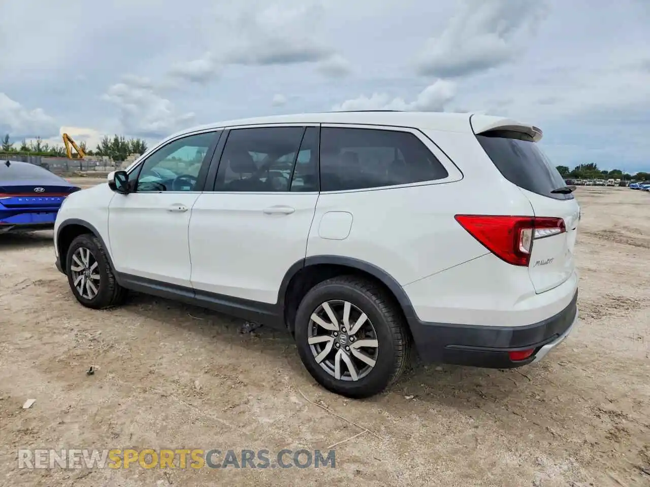 2 Photograph of a damaged car 5FNYF5H30MB013674 HONDA PILOT 2021