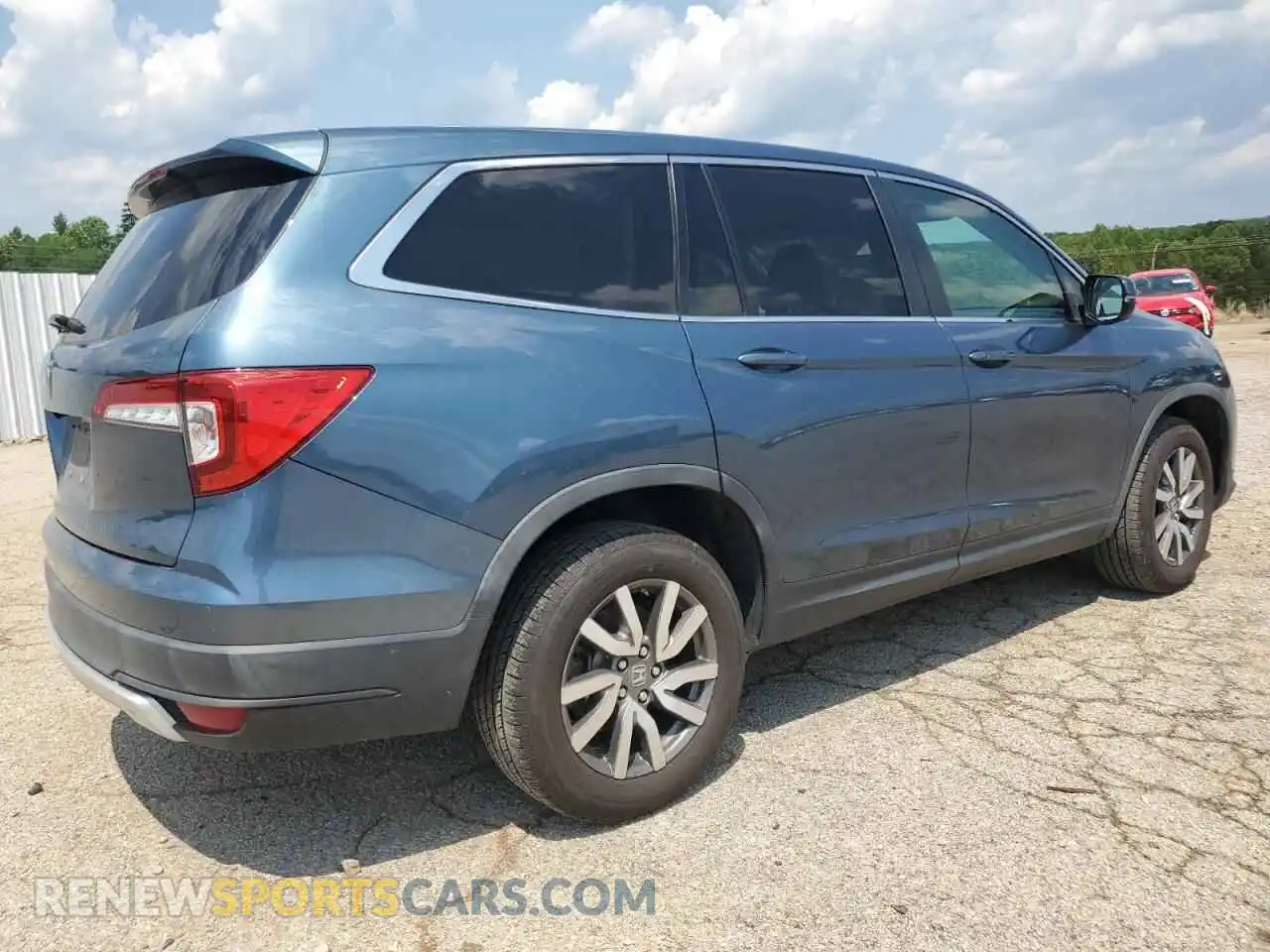 3 Photograph of a damaged car 5FNYF5H35MB014240 HONDA PILOT 2021