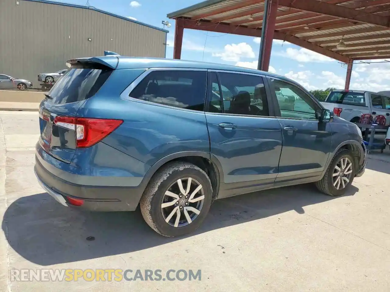 3 Photograph of a damaged car 5FNYF5H38MB014250 HONDA PILOT 2021