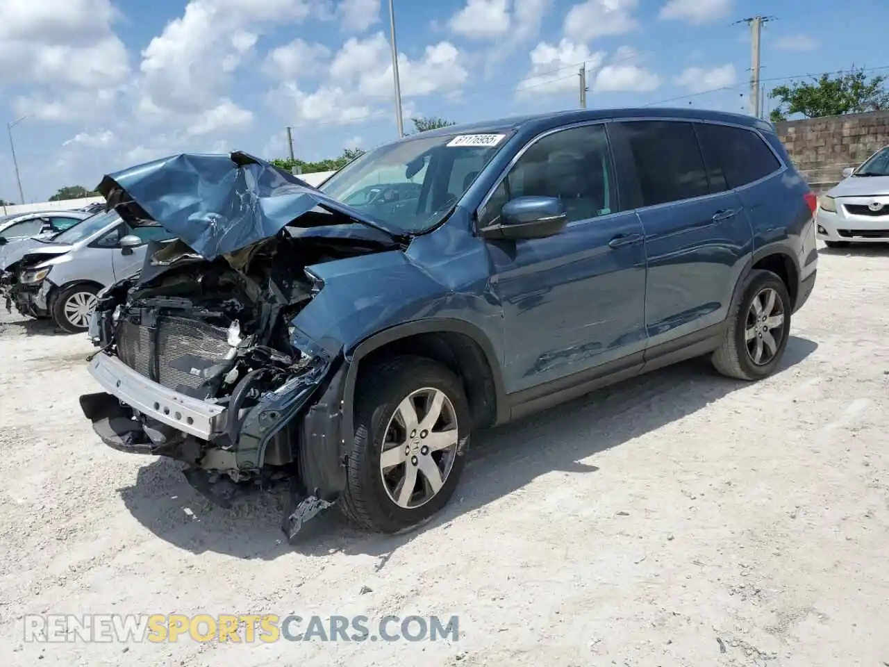 1 Photograph of a damaged car 5FNYF5H38MB029833 HONDA PILOT 2021