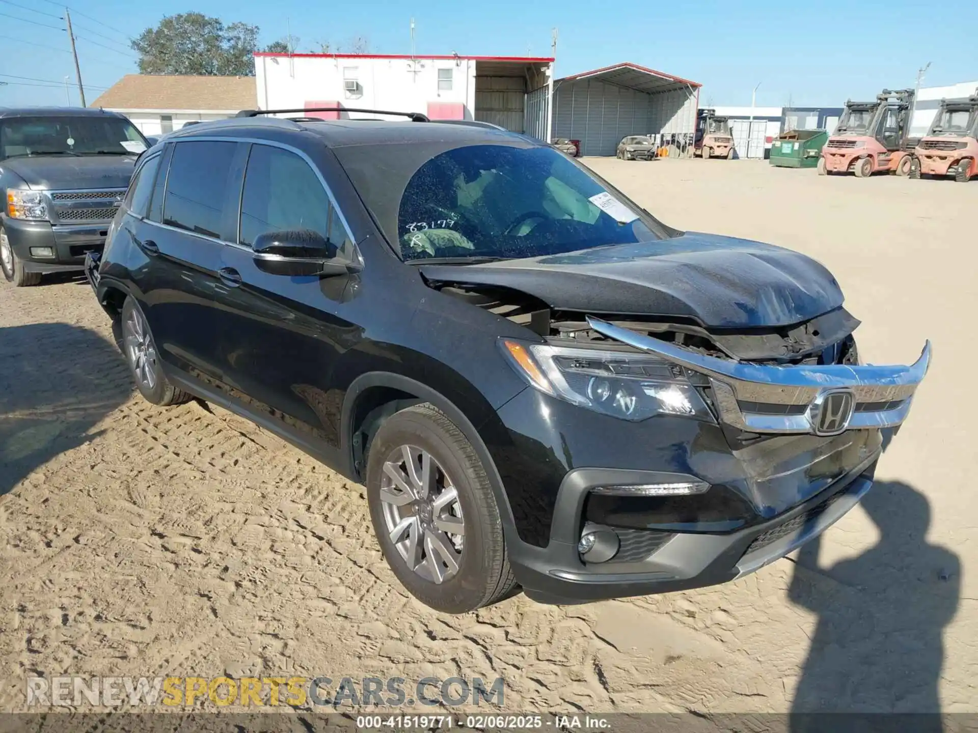 1 Photograph of a damaged car 5FNYF5H50MB038821 HONDA PILOT 2021