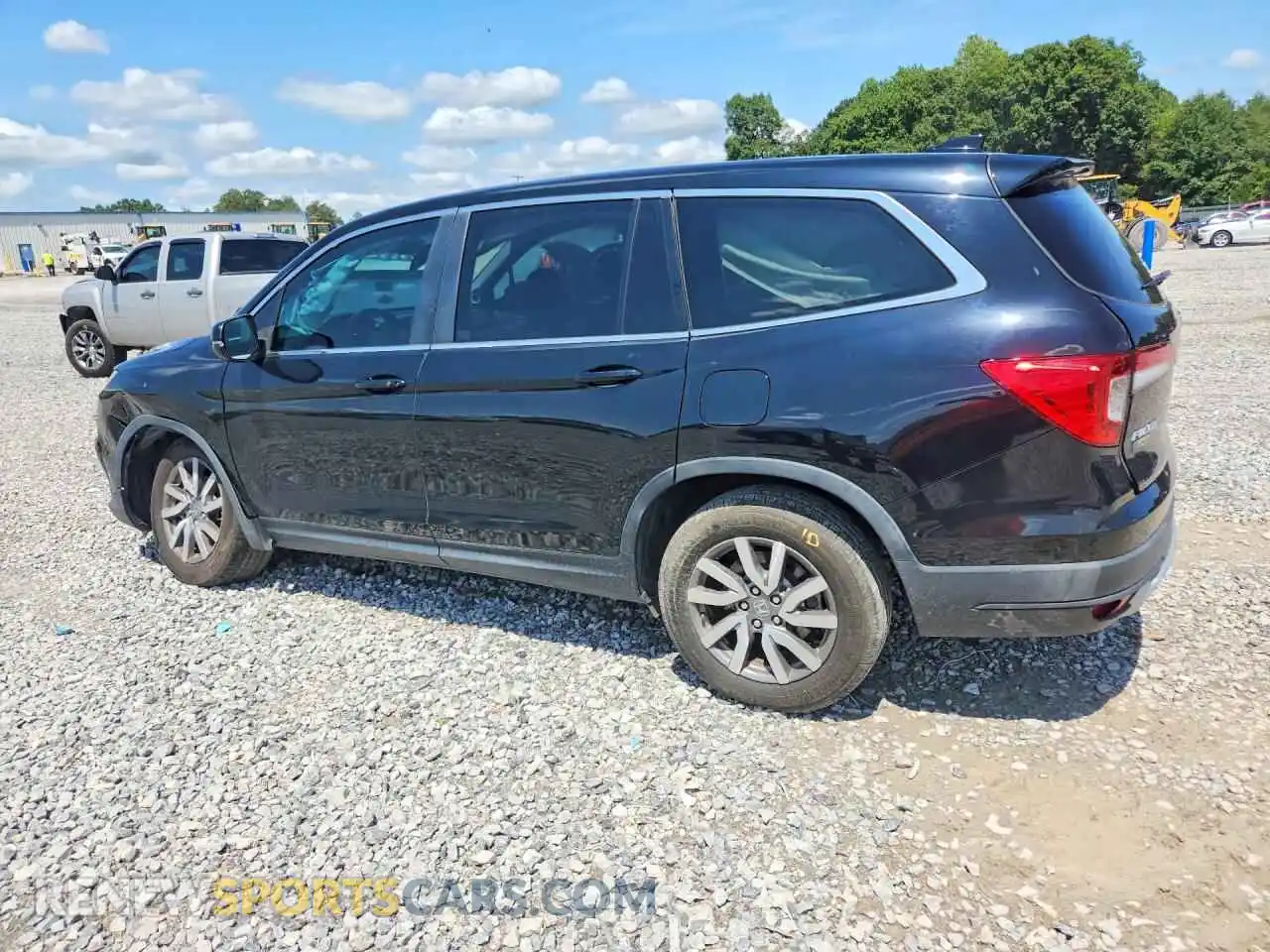 2 Photograph of a damaged car 5FNYF5H51MB015225 HONDA PILOT 2021