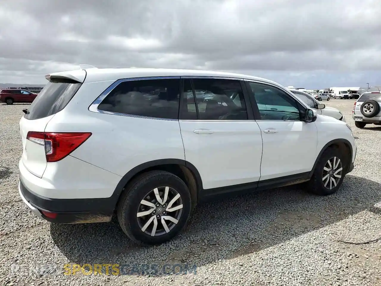 3 Photograph of a damaged car 5FNYF5H51MB035569 HONDA PILOT 2021