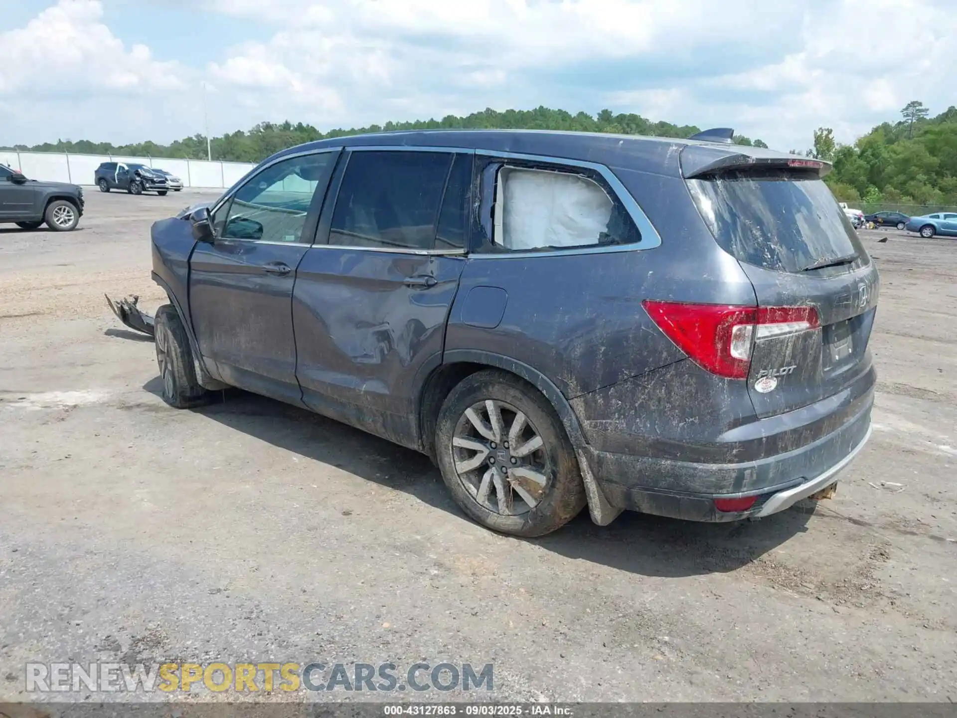 3 Photograph of a damaged car 5FNYF5H52MB013094 HONDA PILOT 2021