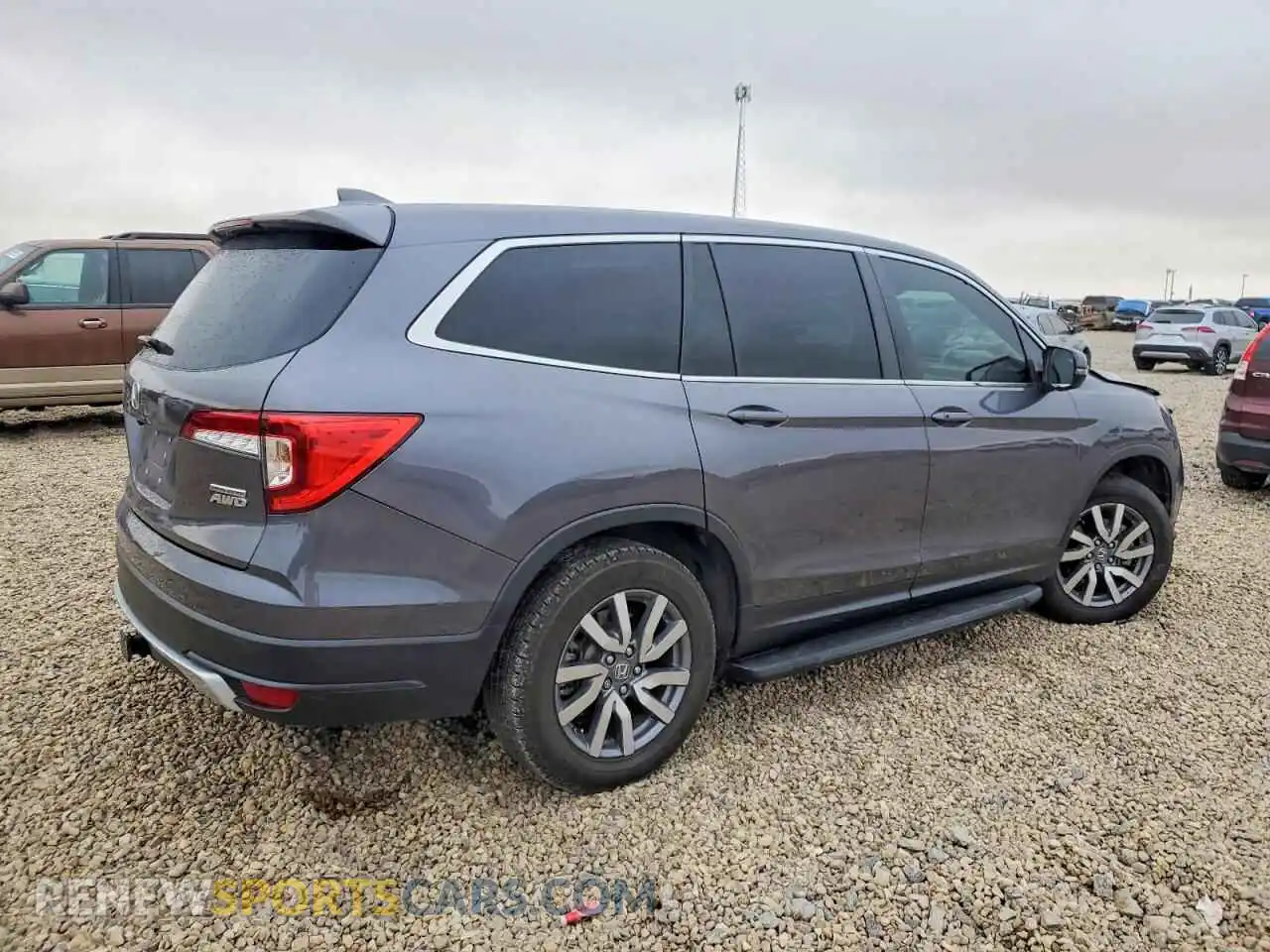 3 fotografías del automóvil dañado 5FNYF5H54MB045030 HONDA PILOT 2021