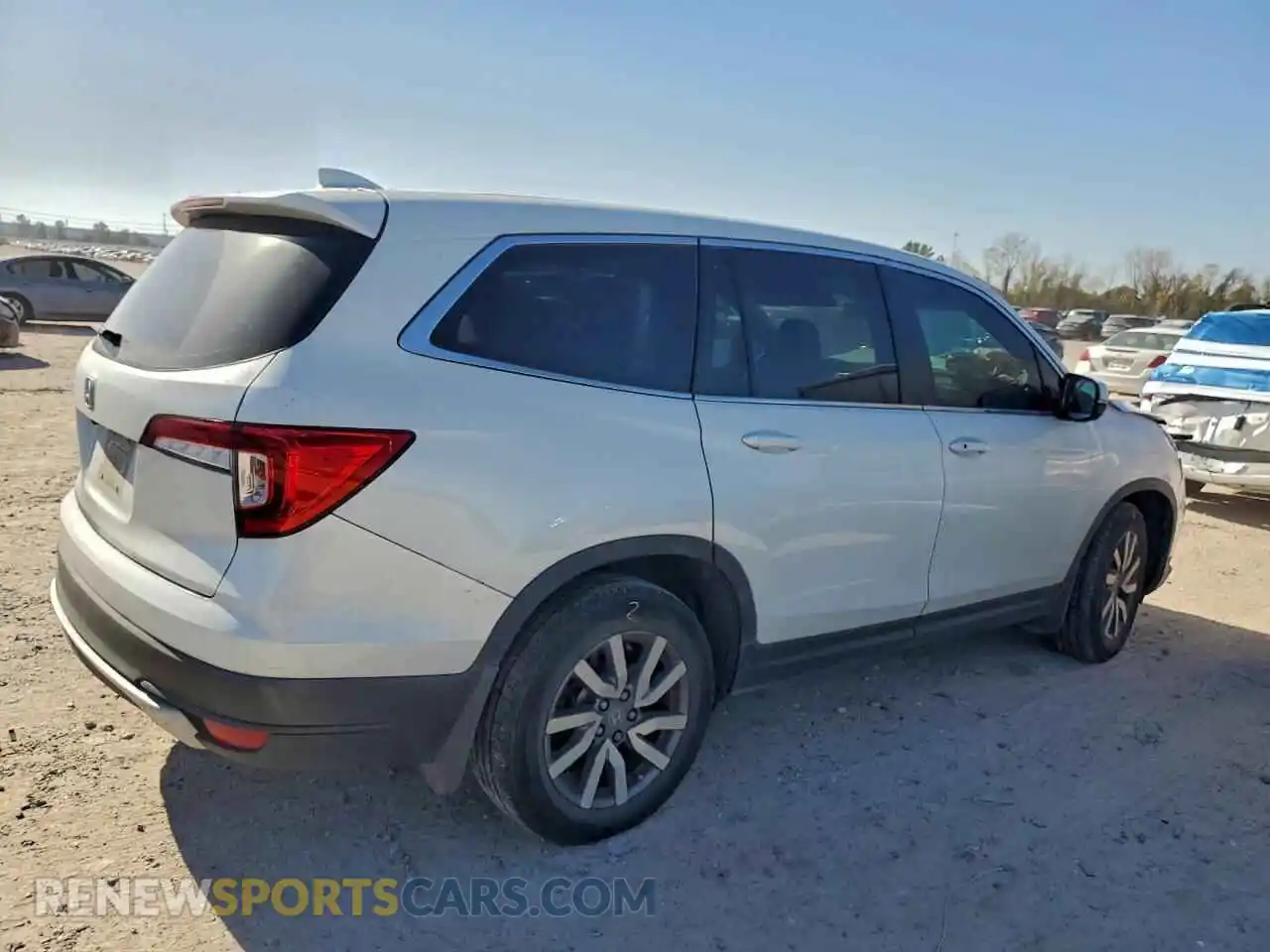 3 Photograph of a damaged car 5FNYF5H55MB007001 HONDA PILOT 2021