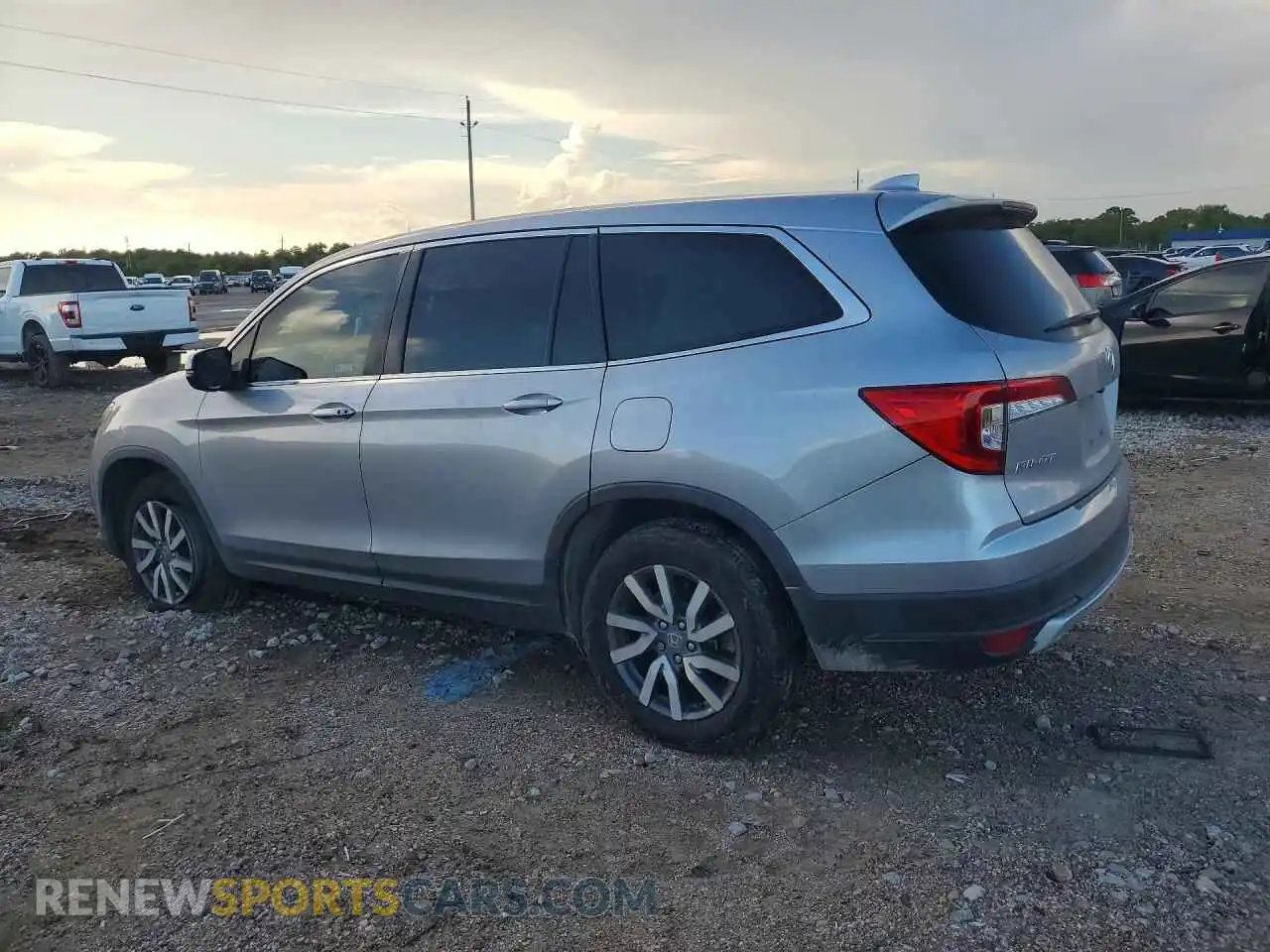 2 Photograph of a damaged car 5FNYF5H55MB043948 HONDA PILOT 2021