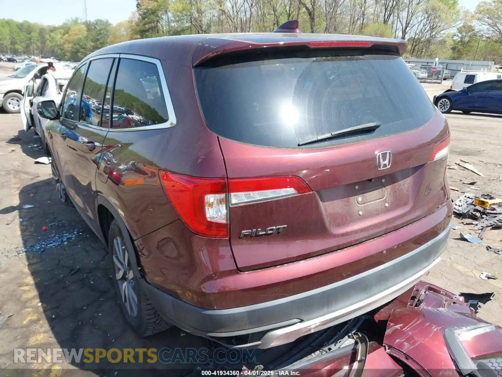 3 Photograph of a damaged car 5FNYF5H56MB012112 HONDA PILOT 2021