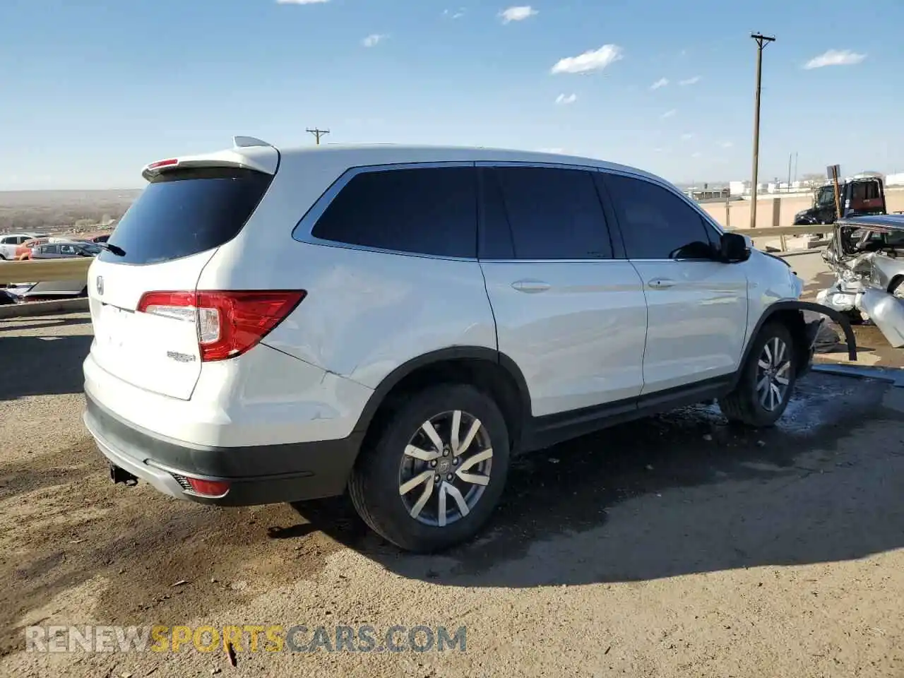 3 Photograph of a damaged car 5FNYF5H56MB022039 HONDA PILOT 2021