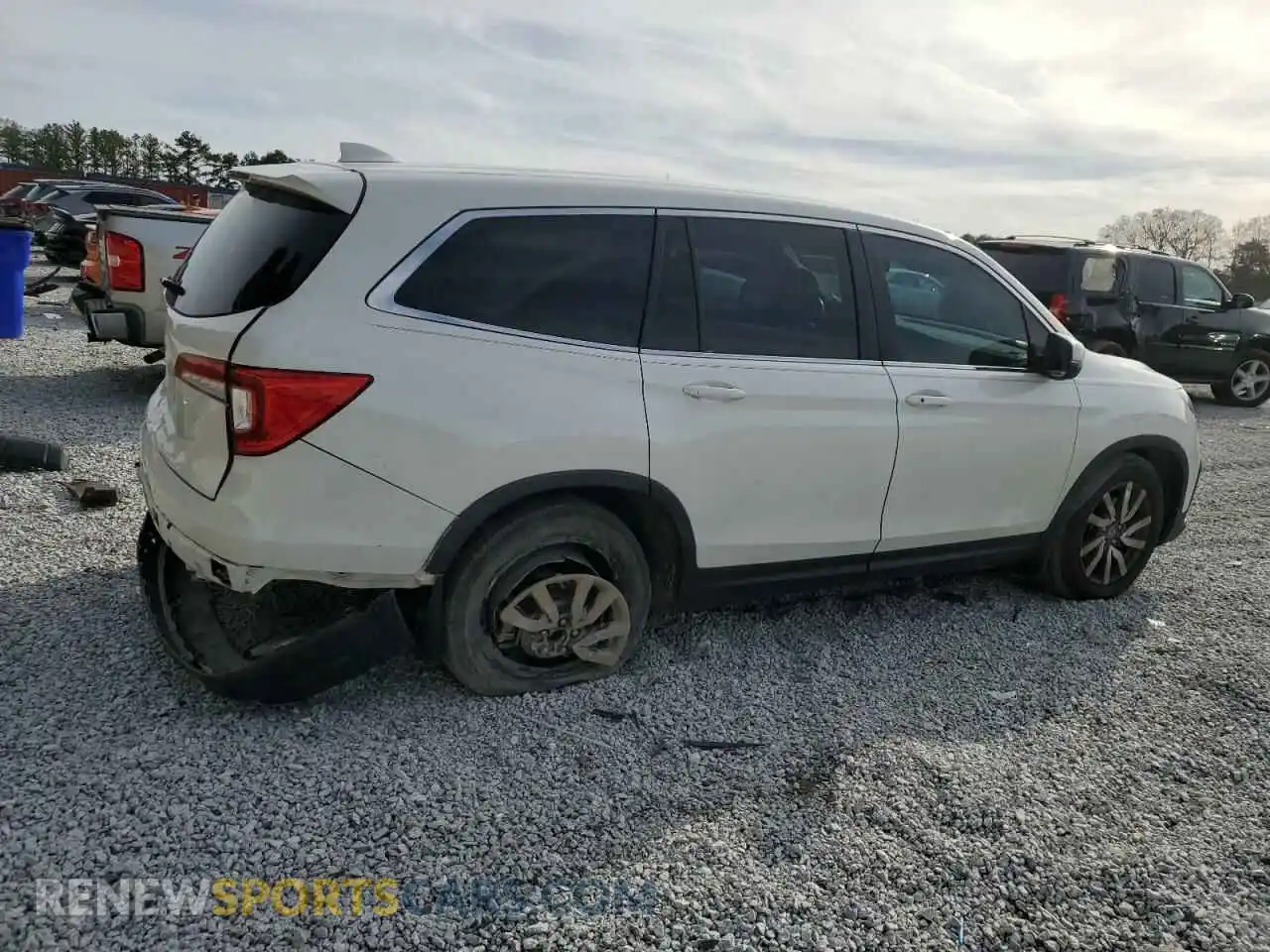 3 Photograph of a damaged car 5FNYF5H56MB033235 HONDA PILOT 2021