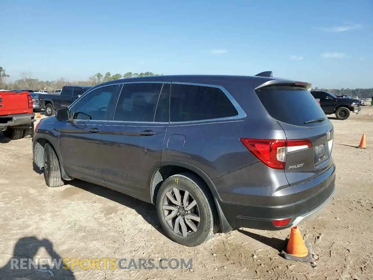 2 Photograph of a damaged car 5FNYF5H58MB001760 HONDA PILOT 2021