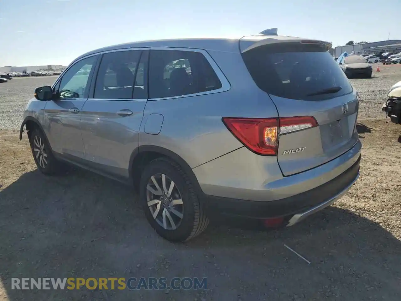 2 Photograph of a damaged car 5FNYF5H58MB018915 HONDA PILOT 2021