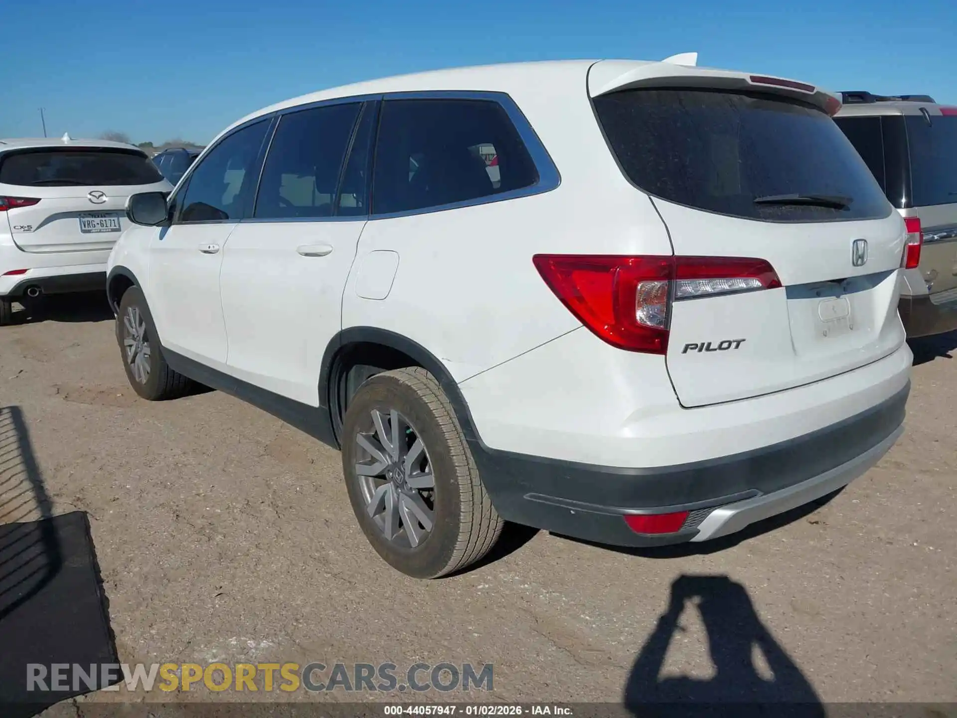3 Photograph of a damaged car 5FNYF5H59MB006627 HONDA PILOT 2021