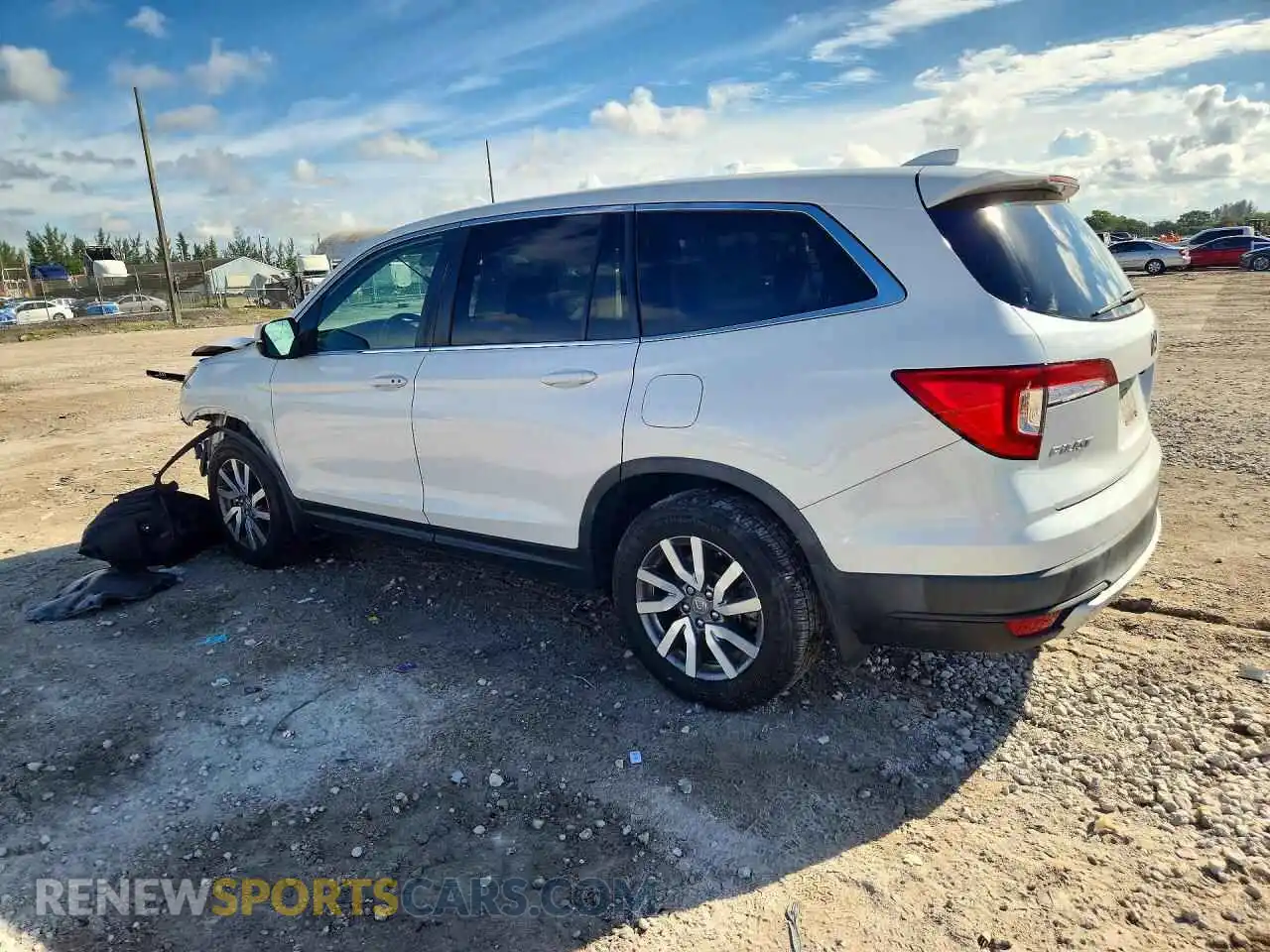 2 fotografías del automóvil dañado 5FNYF5H5XMB012145 HONDA PILOT 2021