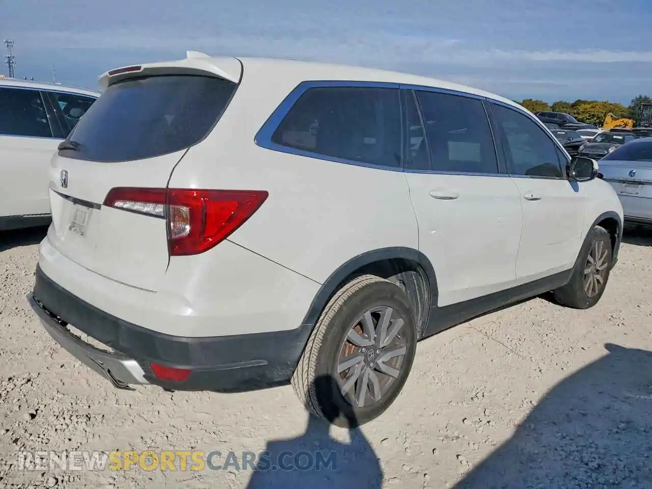 3 fotografías del automóvil dañado 5FNYF5H5XMB021704 HONDA PILOT 2021