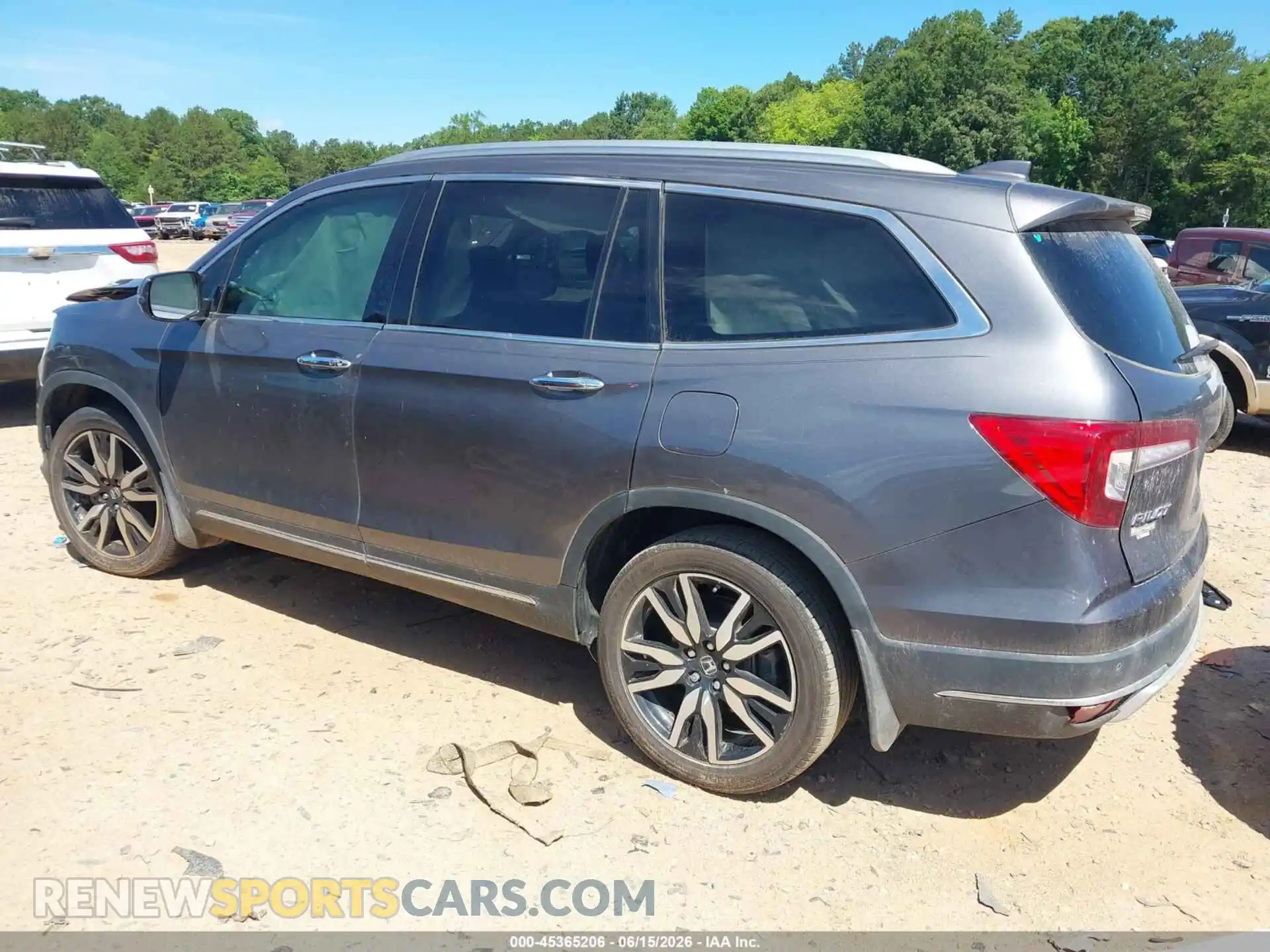 3 Photograph of a damaged car 5FNYF5H62MB042362 HONDA PILOT 2021