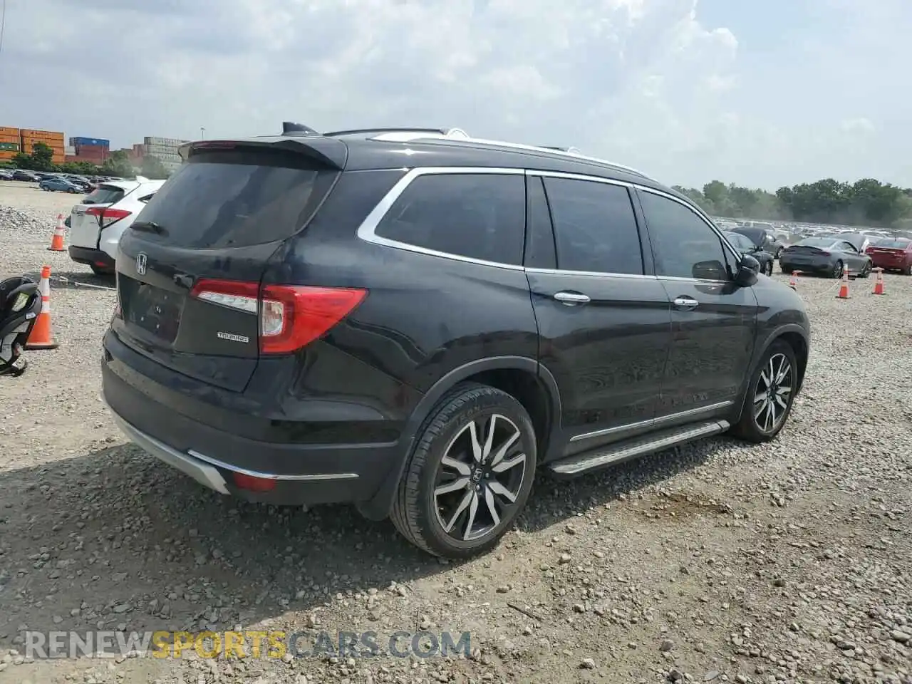3 Photograph of a damaged car 5FNYF5H96MB039975 HONDA PILOT 2021