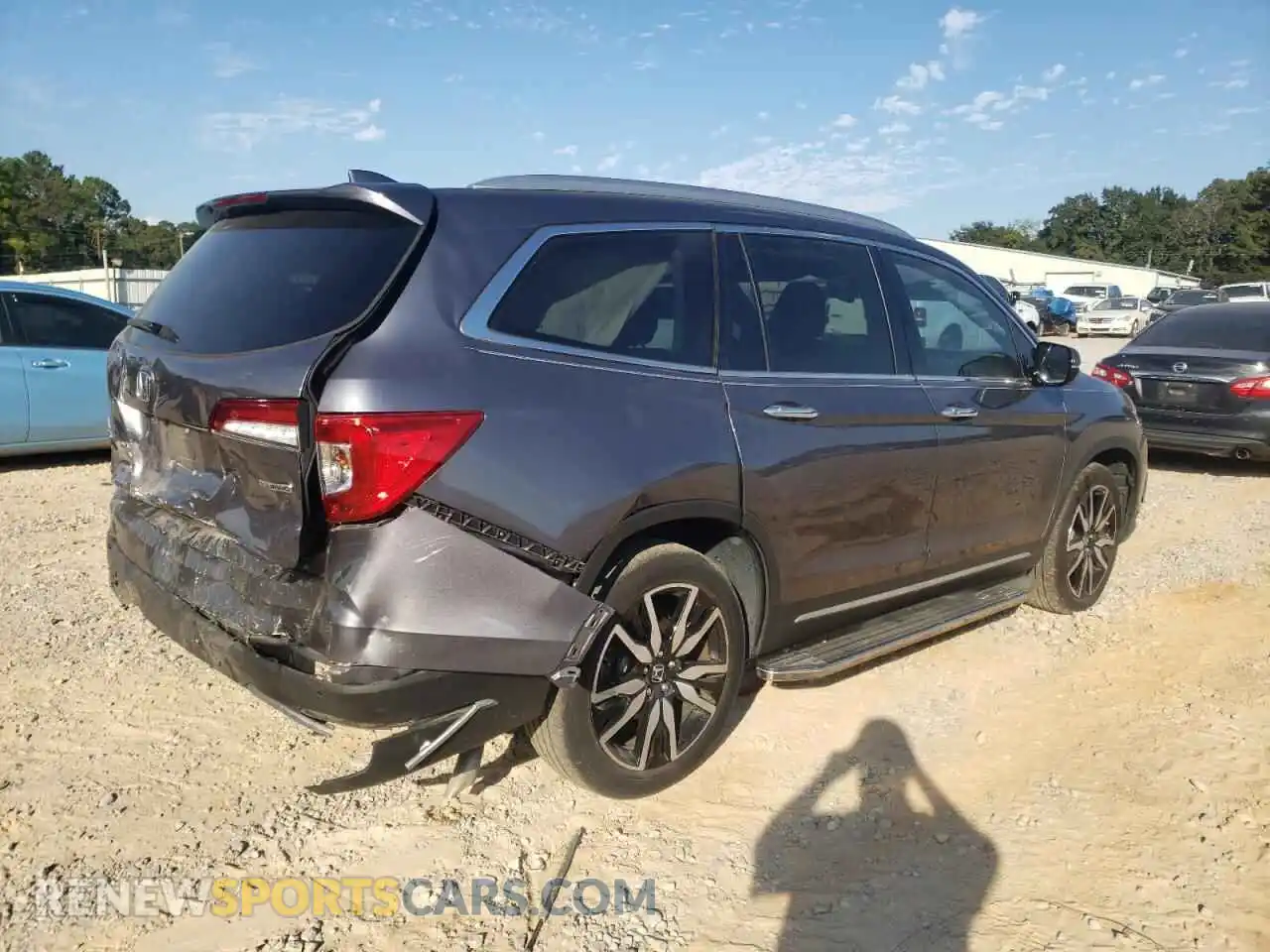 3 Photograph of a damaged car 5FNYF5H98MB000319 HONDA PILOT 2021