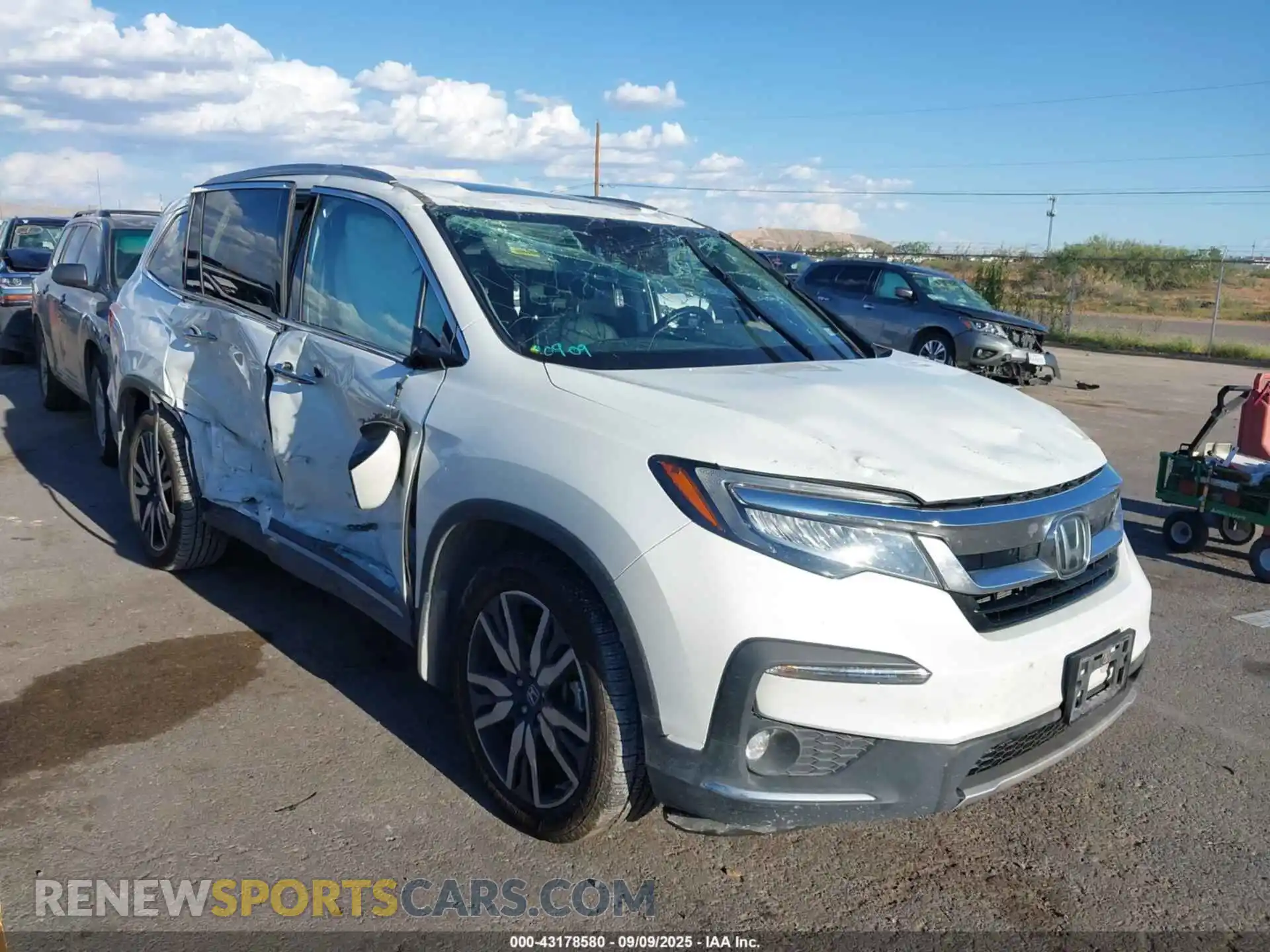 1 Photograph of a damaged car 5FNYF6H00MB095515 HONDA PILOT 2021