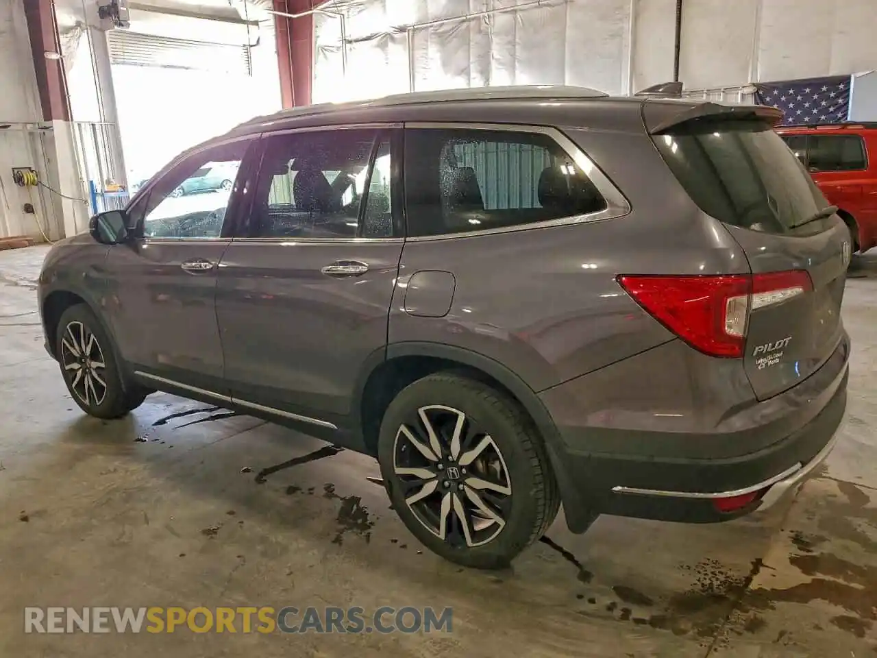 2 Photograph of a damaged car 5FNYF6H01MB005739 HONDA PILOT 2021