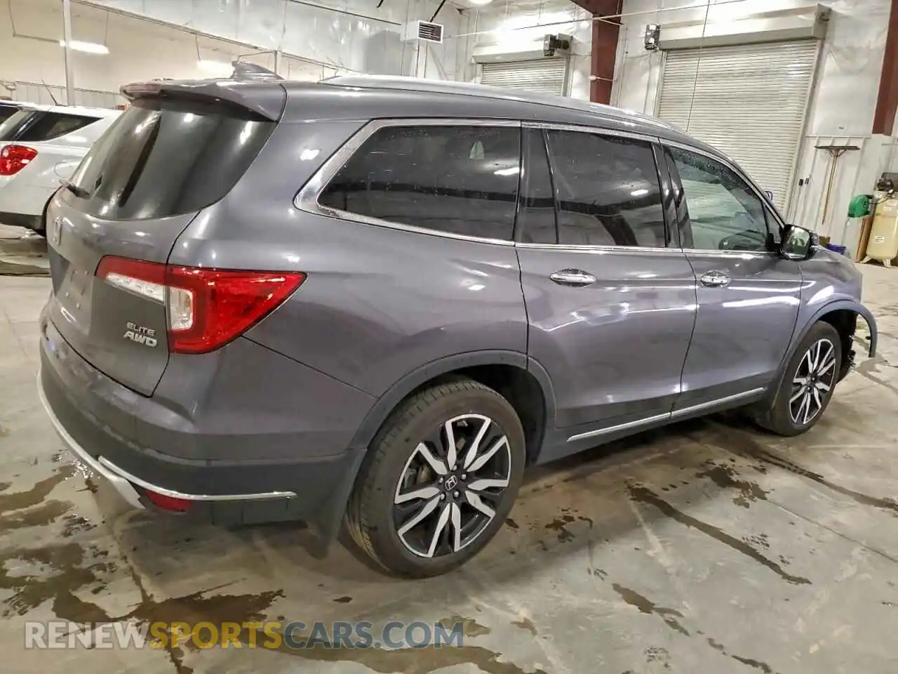 3 Photograph of a damaged car 5FNYF6H01MB005739 HONDA PILOT 2021