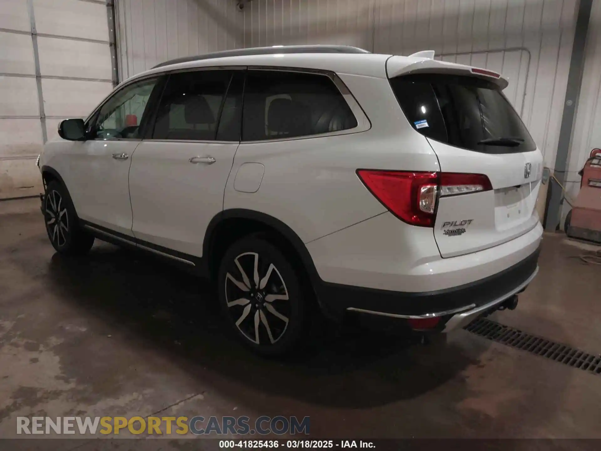 3 Photograph of a damaged car 5FNYF6H07MB041824 HONDA PILOT 2021