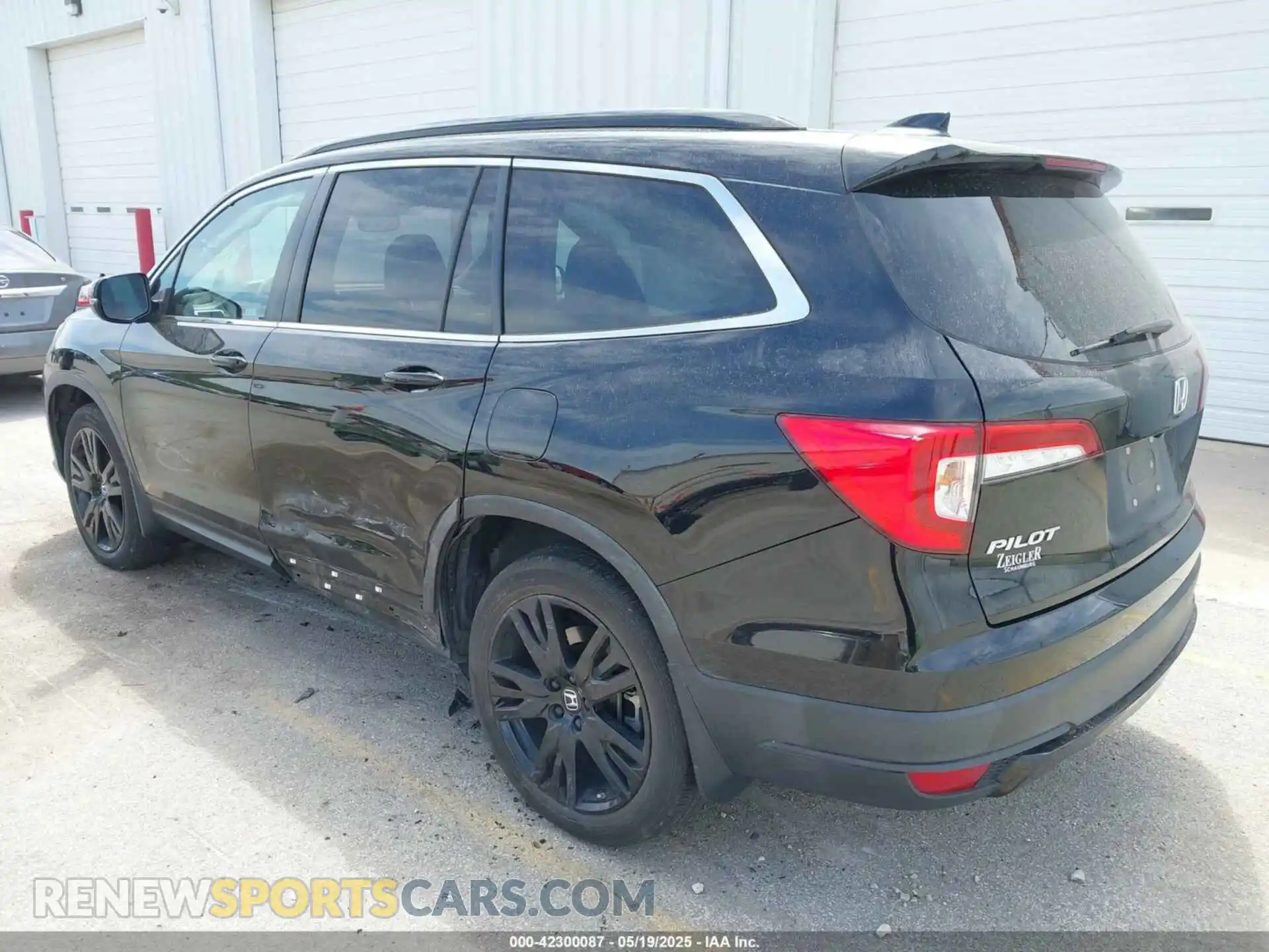 3 Photograph of a damaged car 5FNYF6H20MB023974 HONDA PILOT 2021