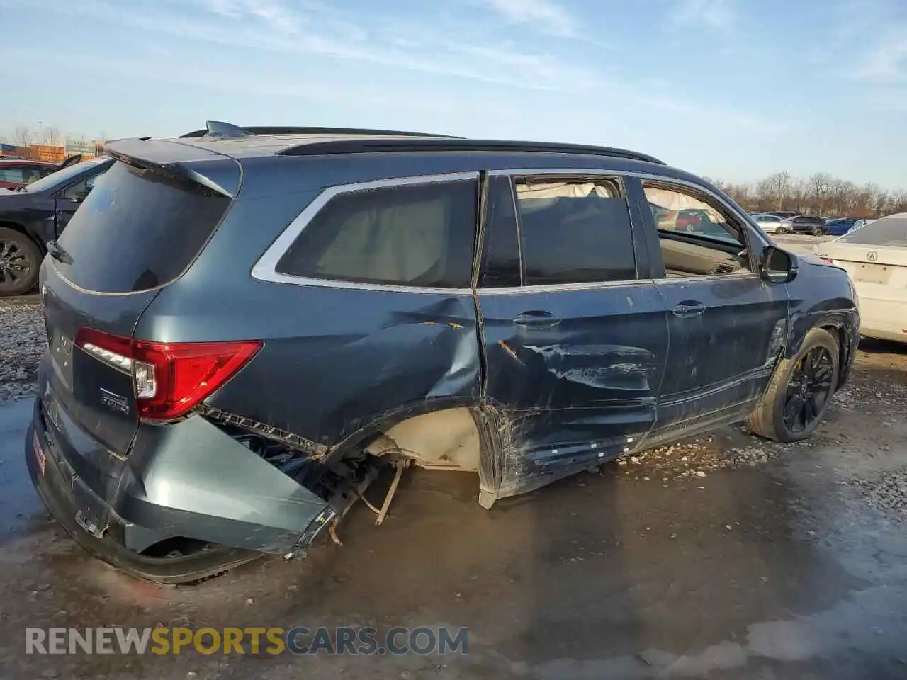 3 Photograph of a damaged car 5FNYF6H23MB024892 HONDA PILOT 2021