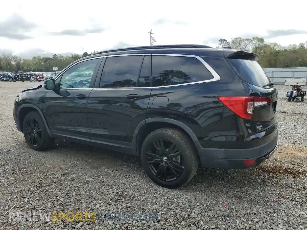 2 Photograph of a damaged car 5FNYF6H25MB017913 HONDA PILOT 2021